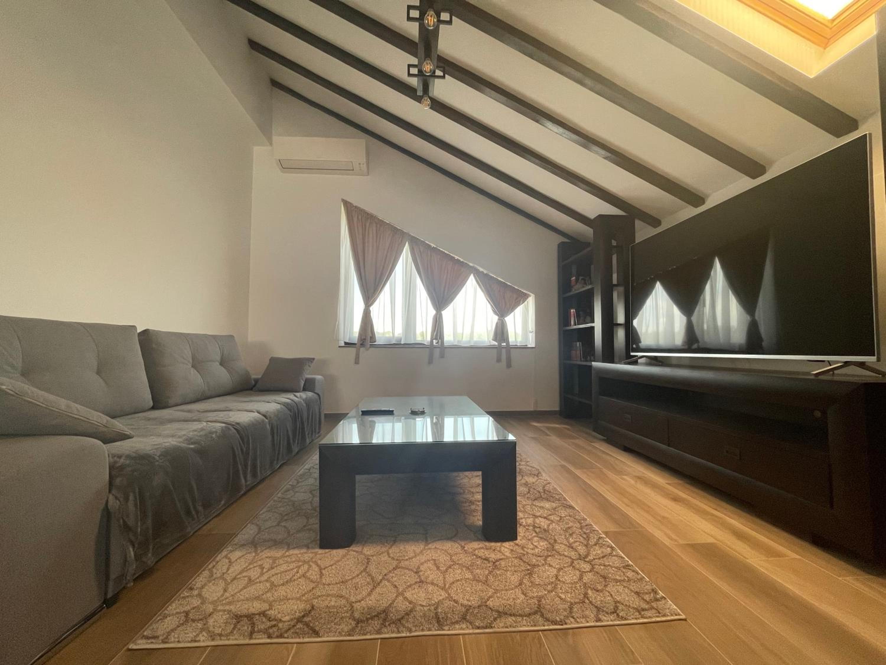 Penthouse Apartment - Photo 47