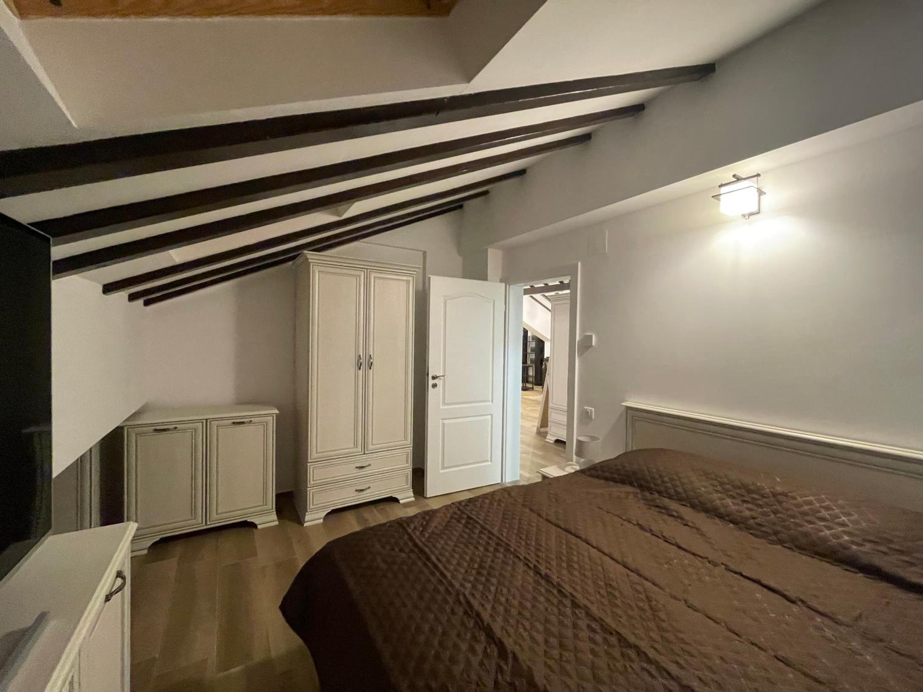 Penthouse Apartment - Photo 57