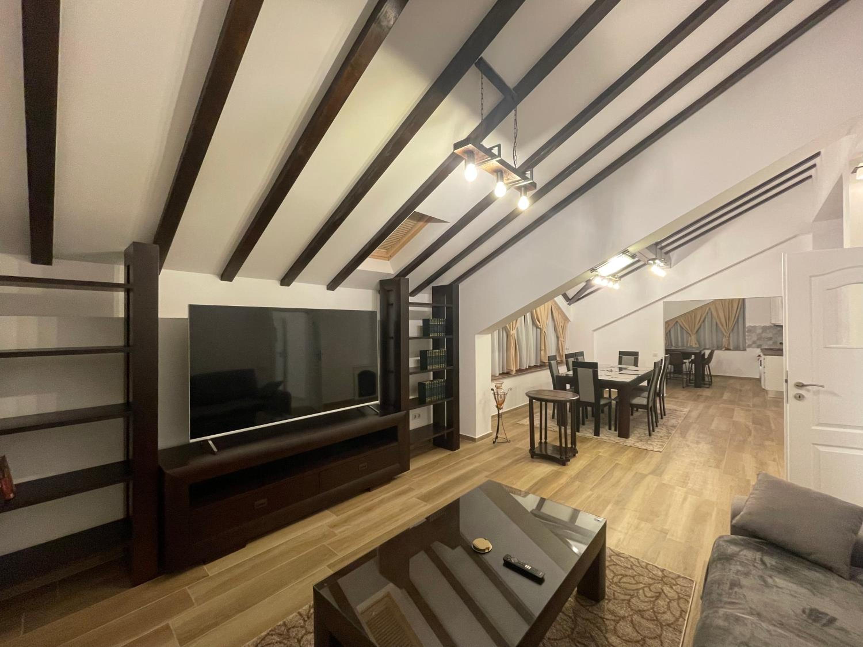 Penthouse Apartment - Photo 50