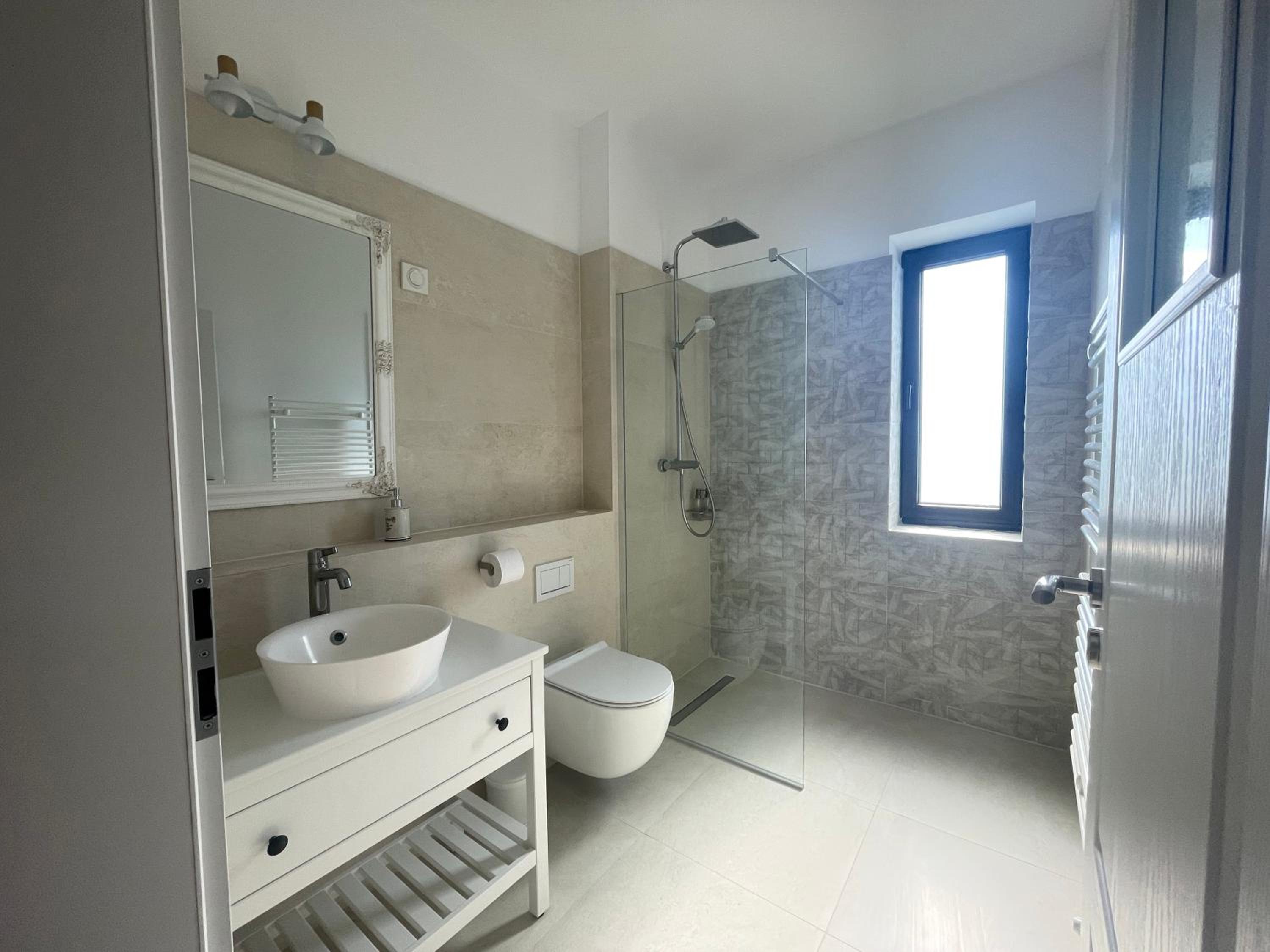 Penthouse Apartment - Photo 9