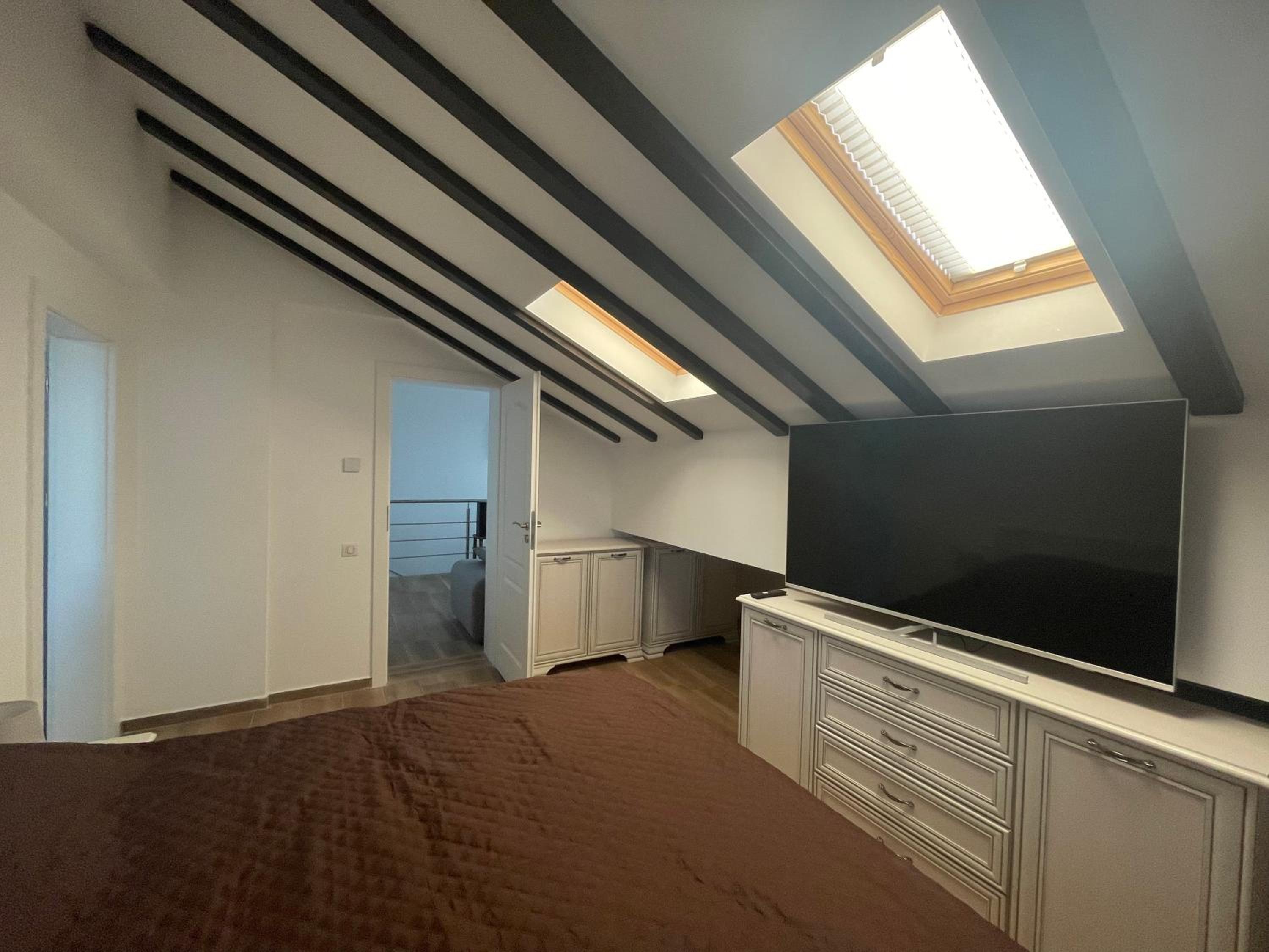 Penthouse Apartment - Photo 16