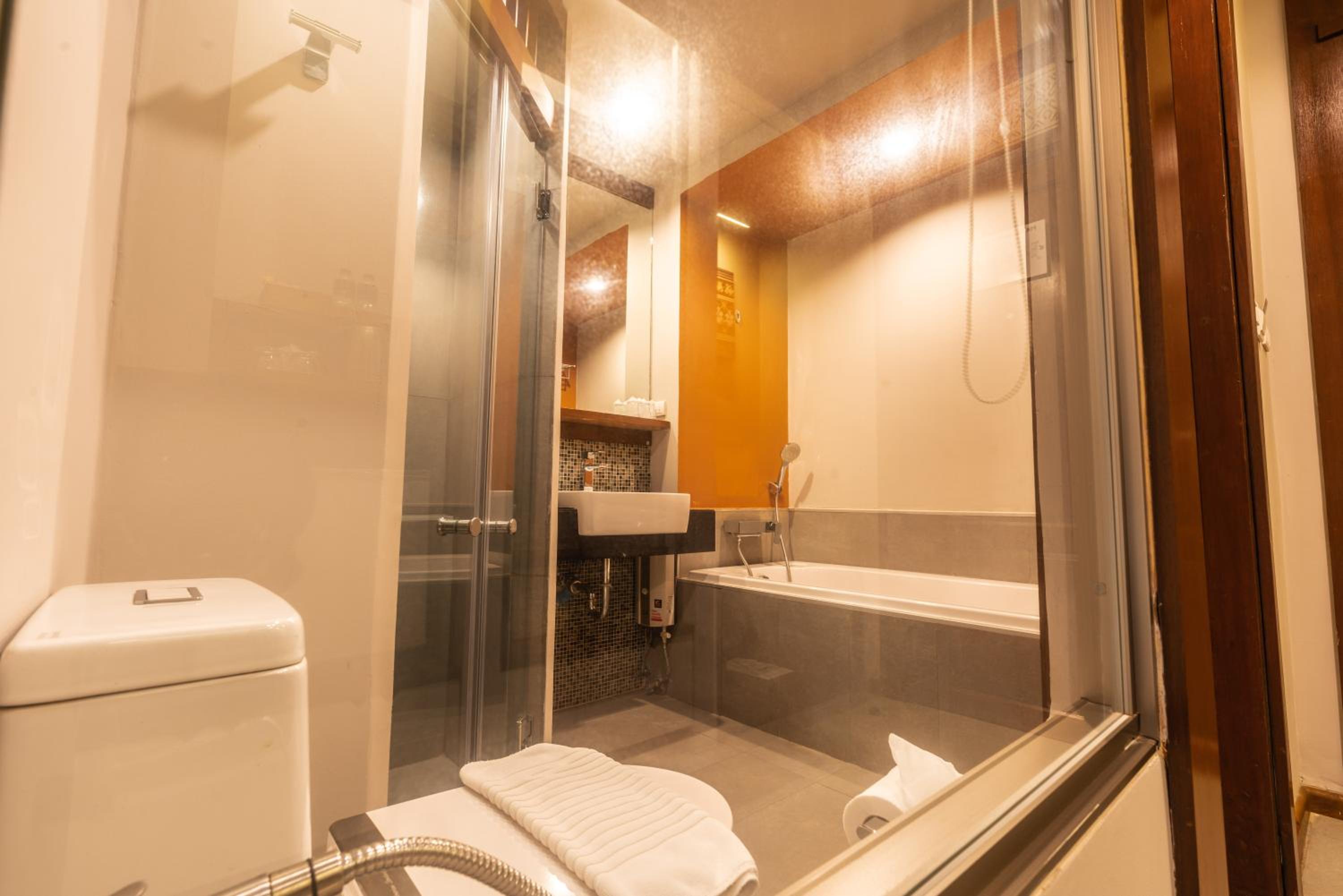 Executive Suite photo 2