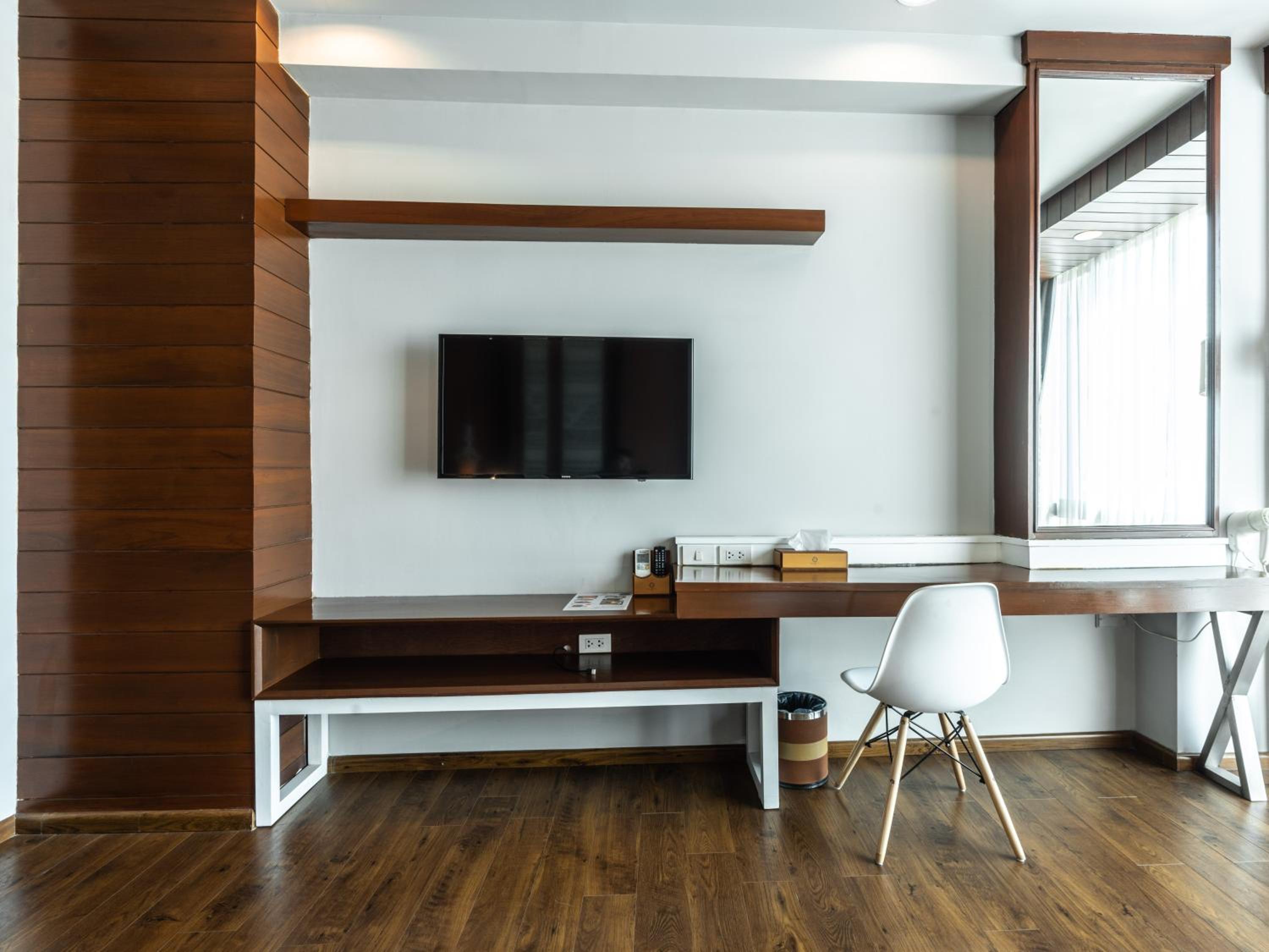 Executive Suite photo 1