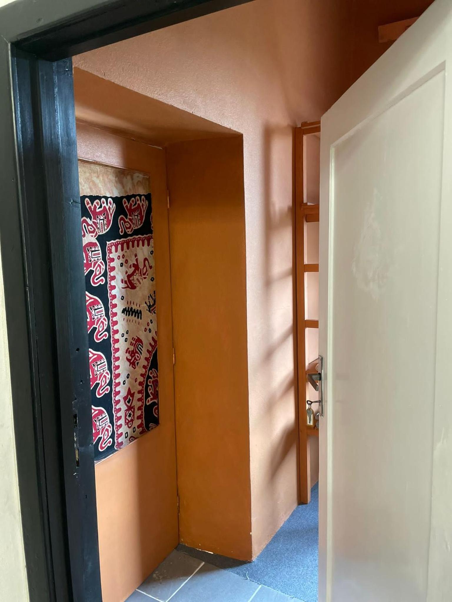 Budget Single Room photo 3