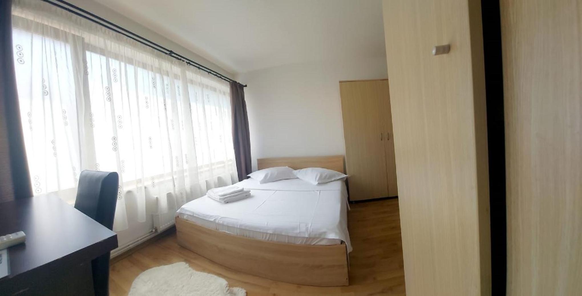 Deluxe Double Room - Photo 22