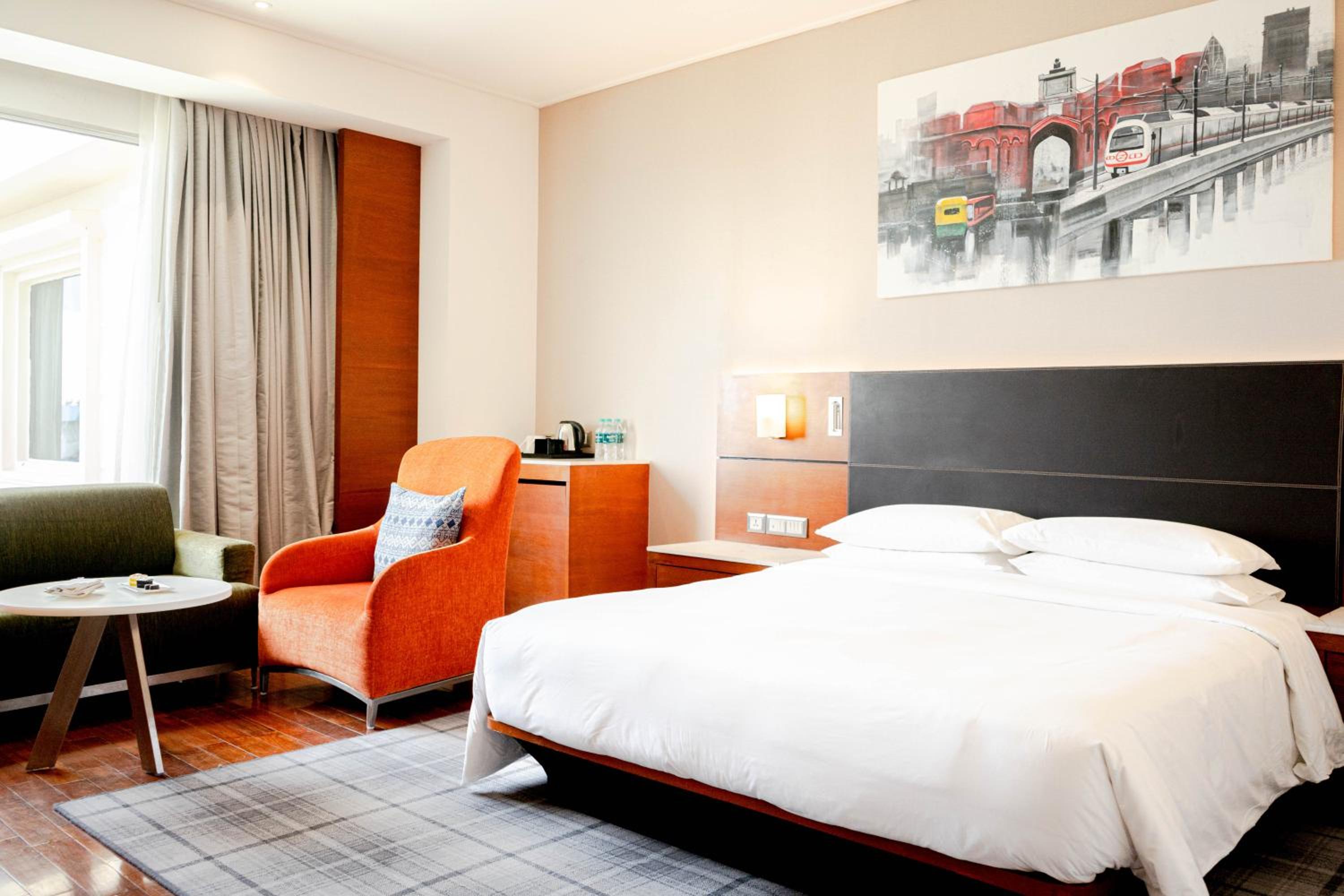 King Room with Pool View - Photo 2