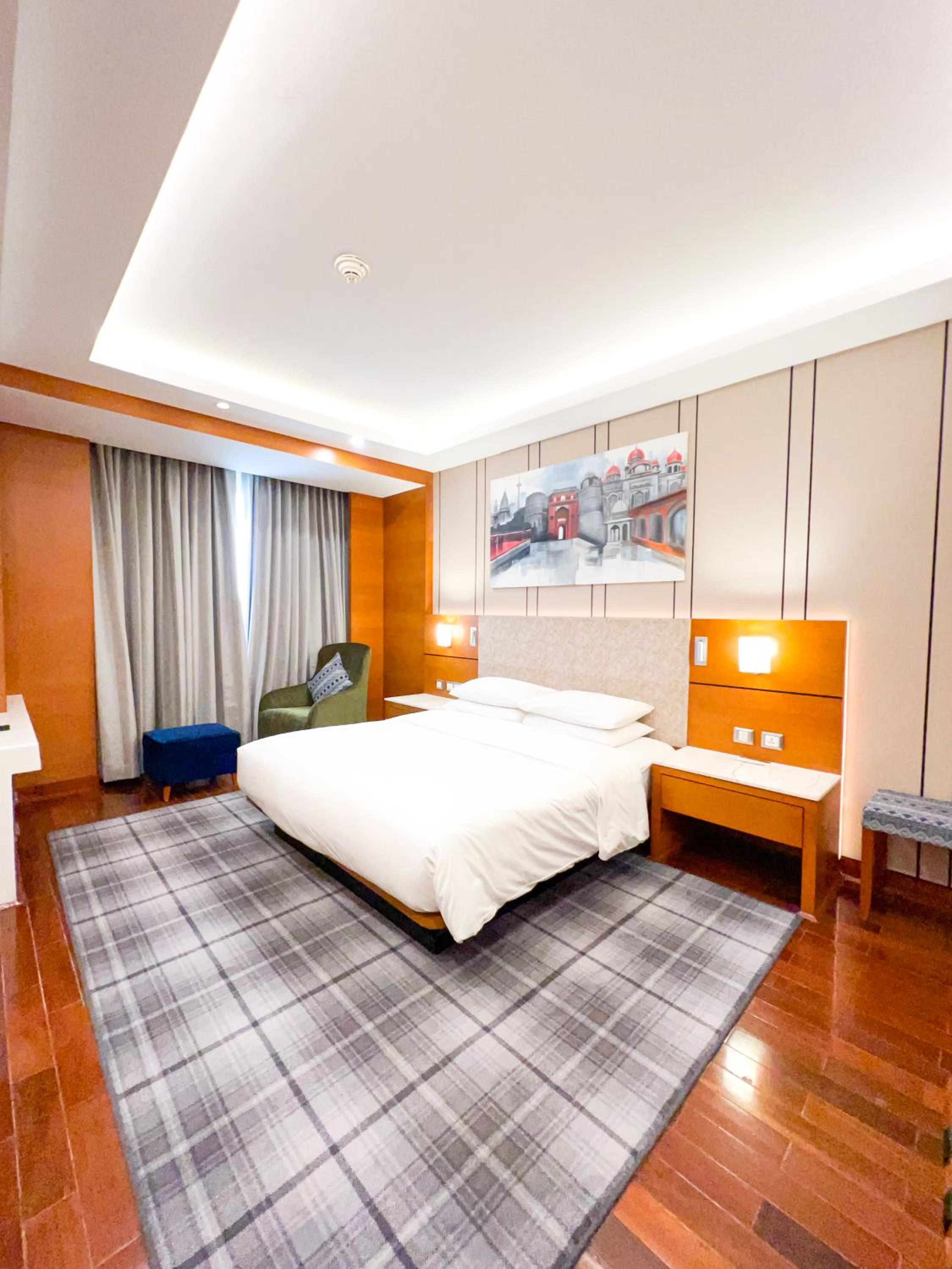 Deluxe Suite - Photo 3