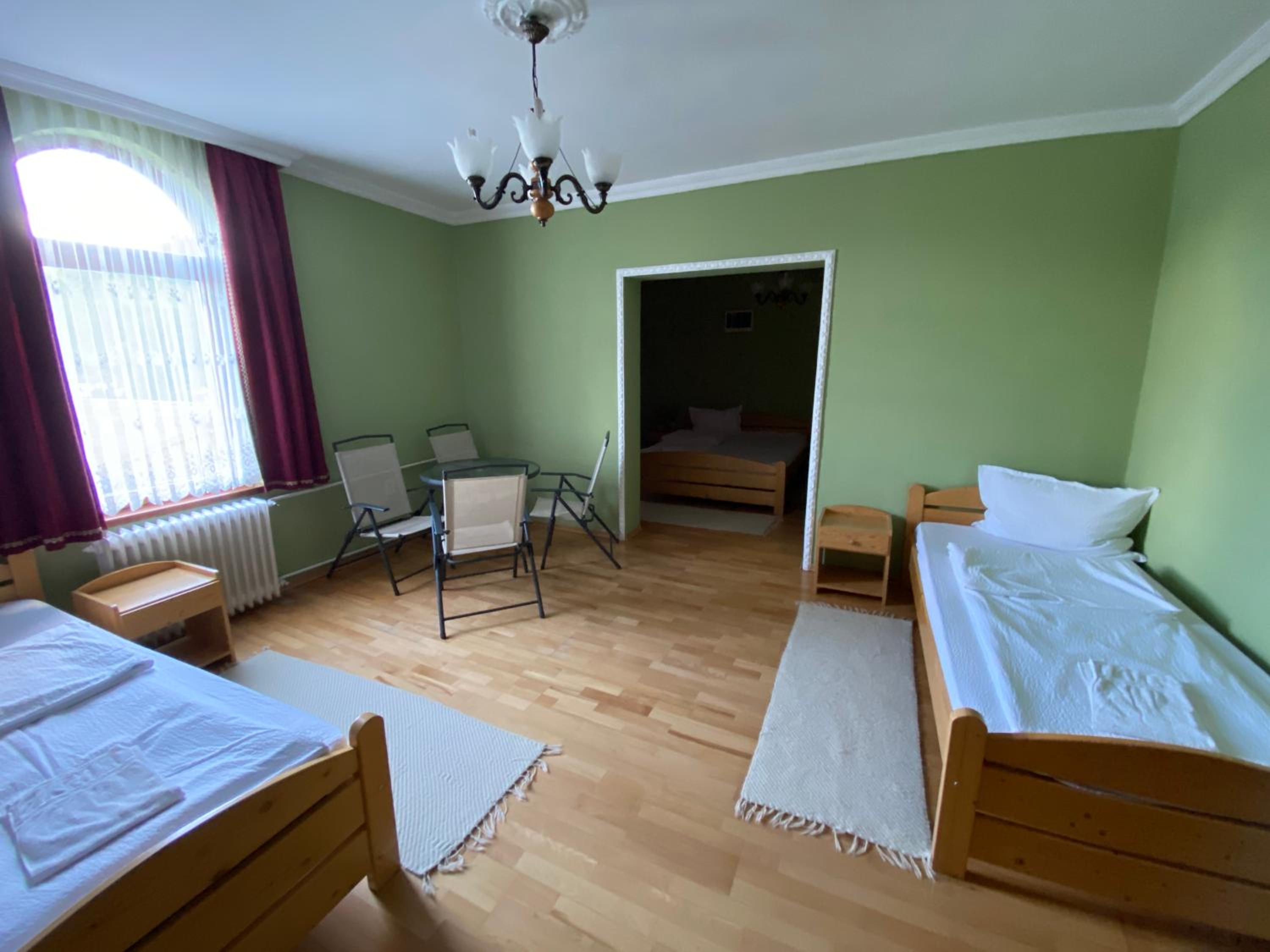 Villa - Photo 3