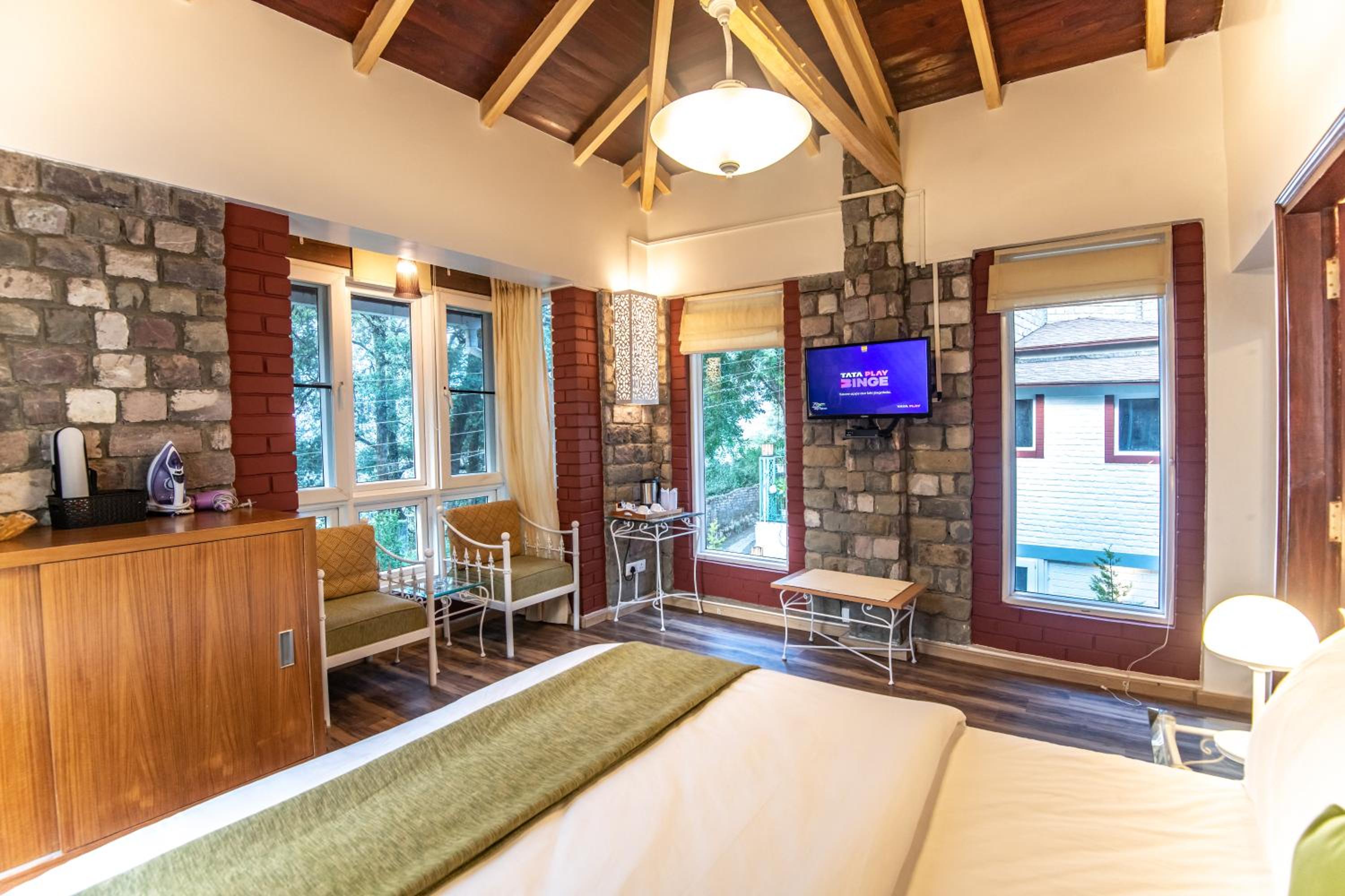 Superior Double or Twin Room with Mountain View - Photo 3
