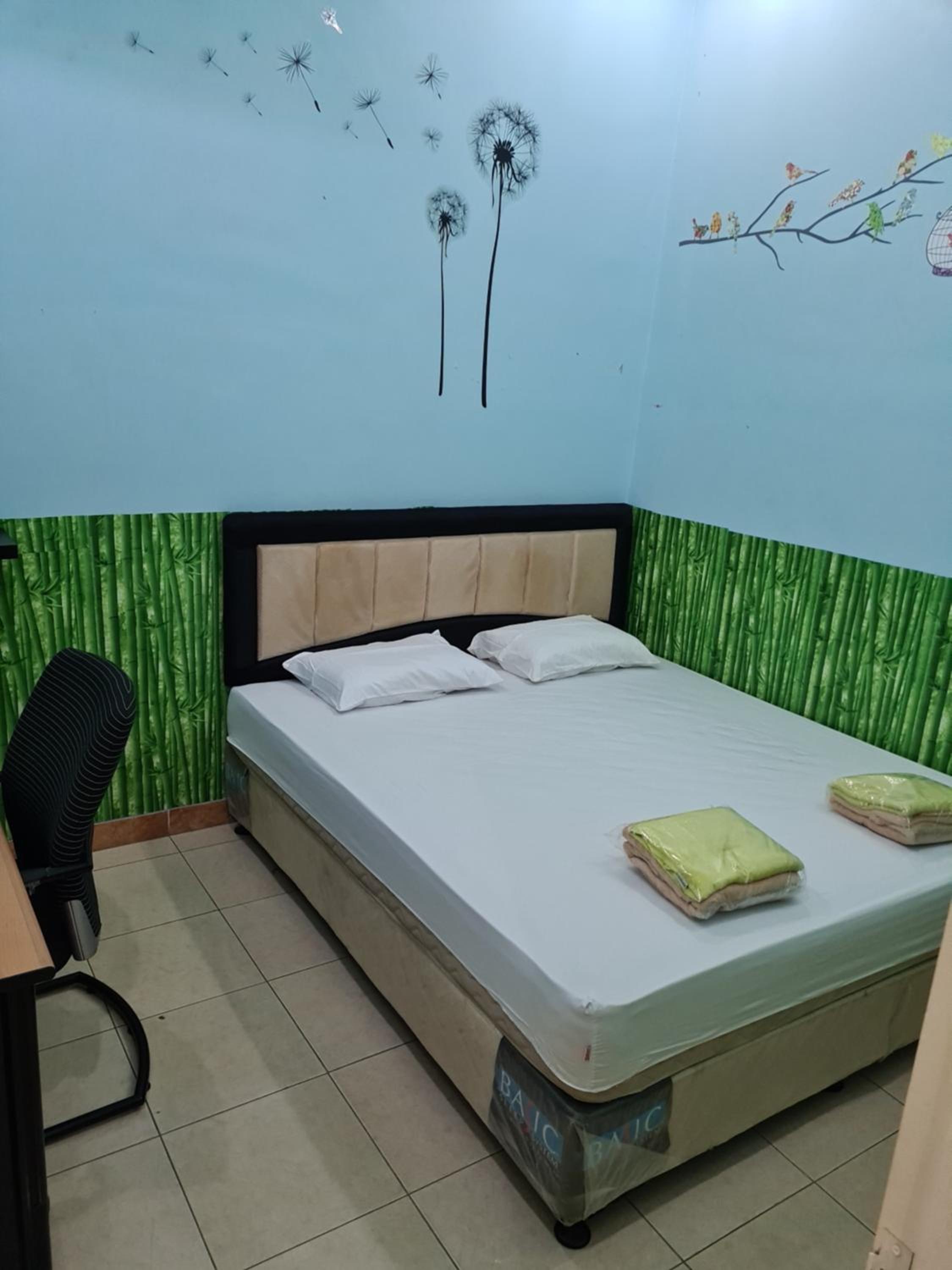Double Room With Shared Bathroom photo 1