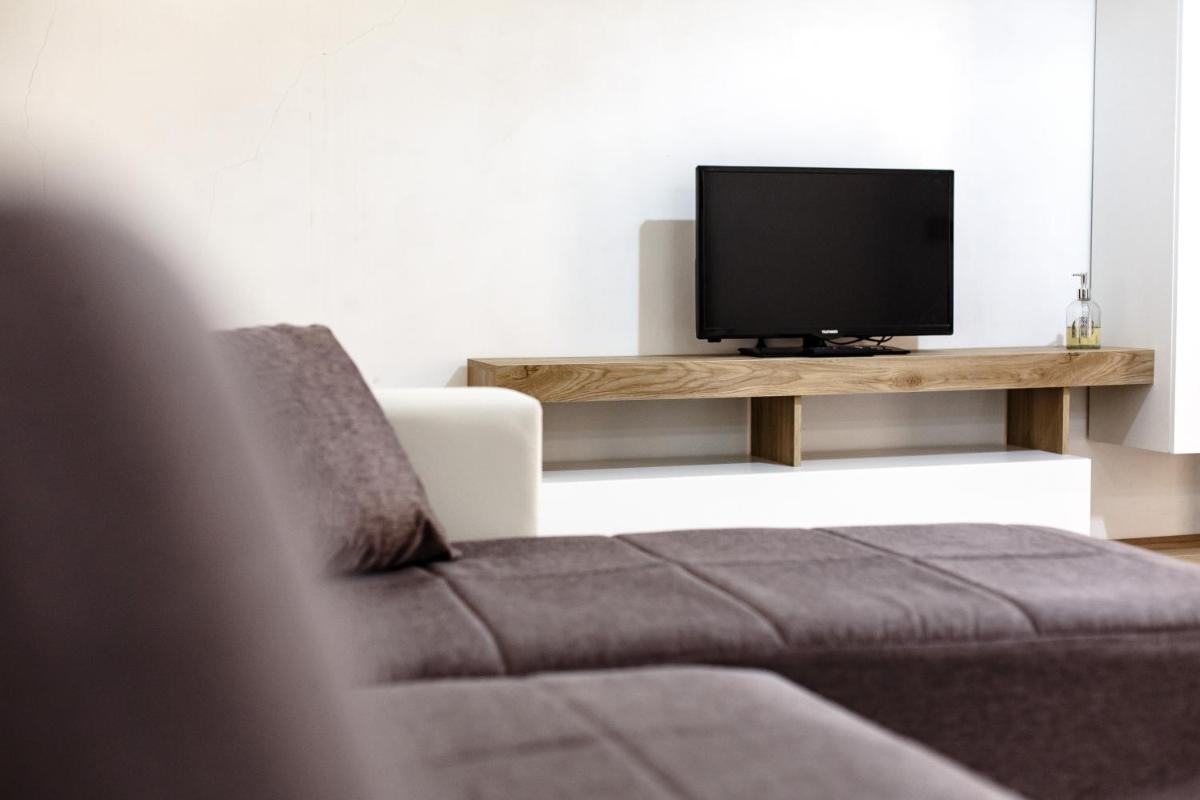 Apartment - Split Level photo 2