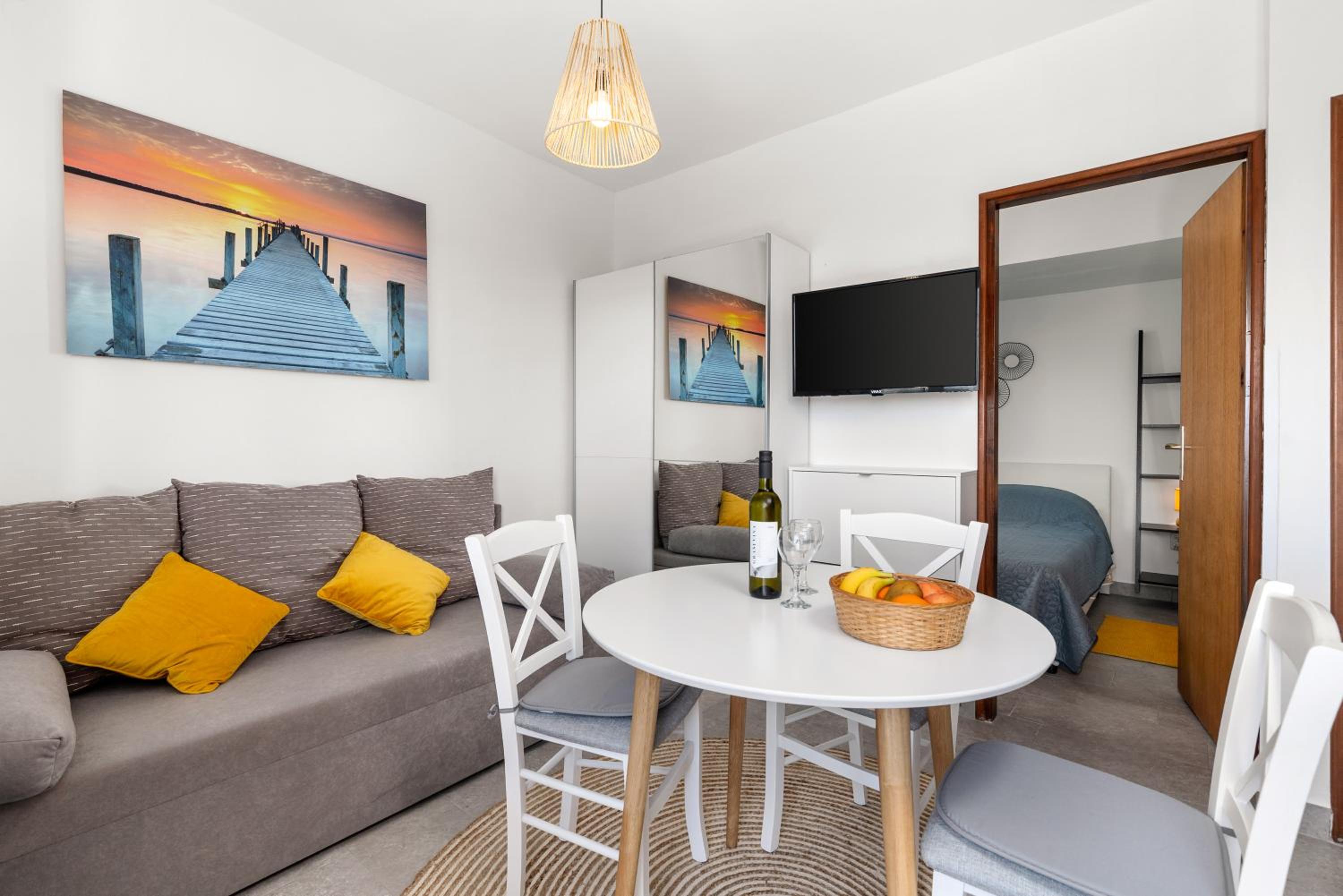 Apartment with Sea View