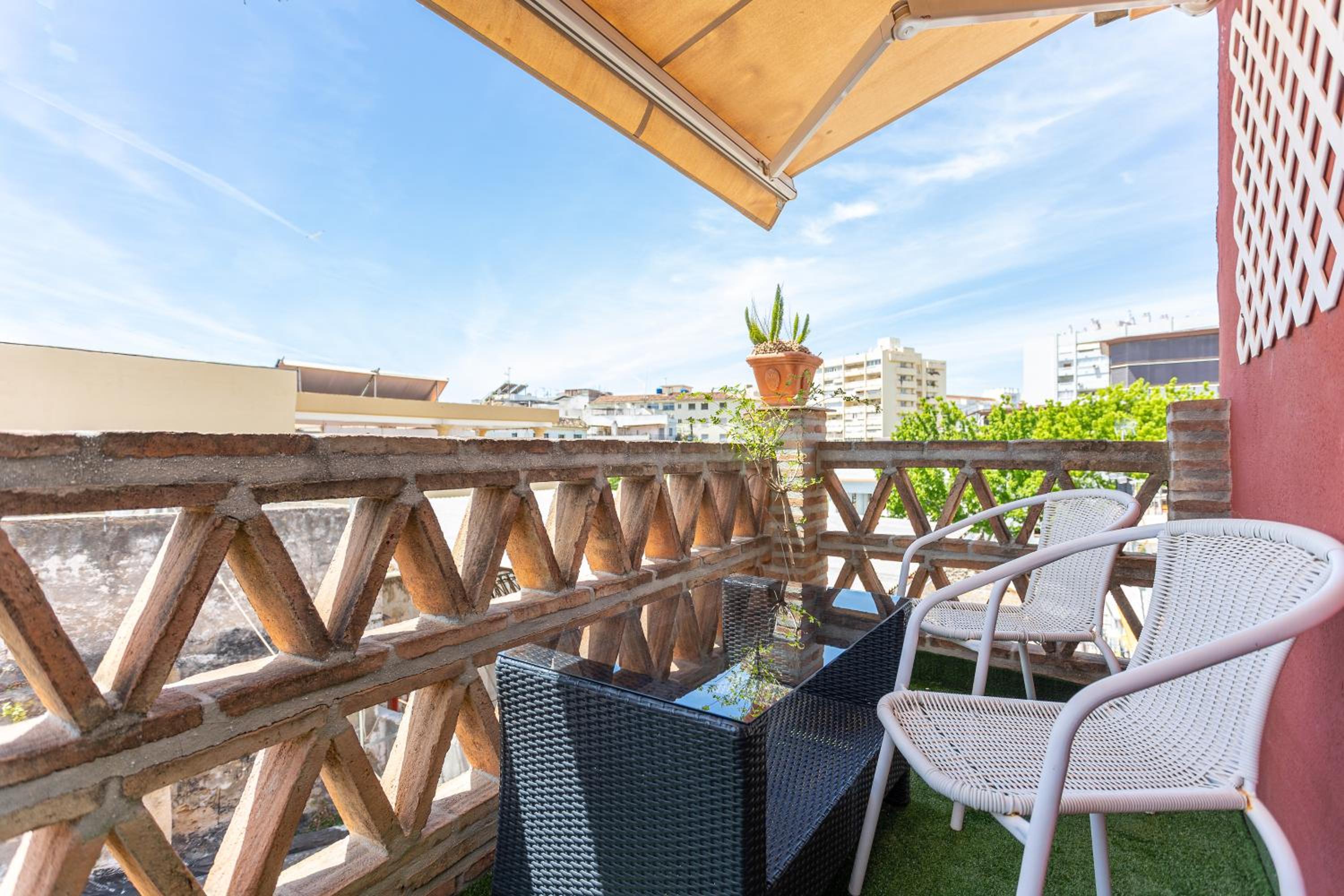 Double Room with Terrace - Photo 6