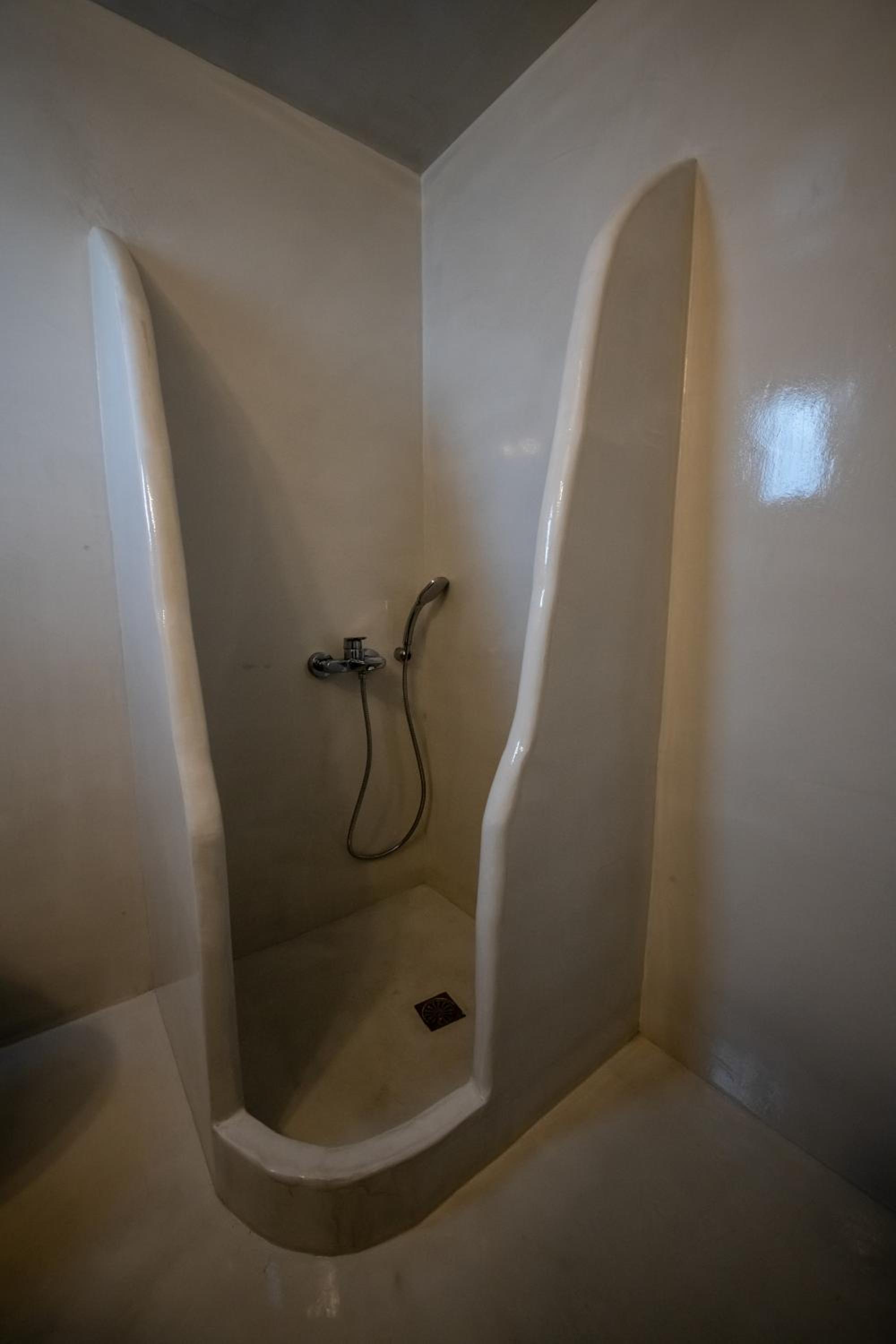 Double Room with Private Bathroom - Photo 22