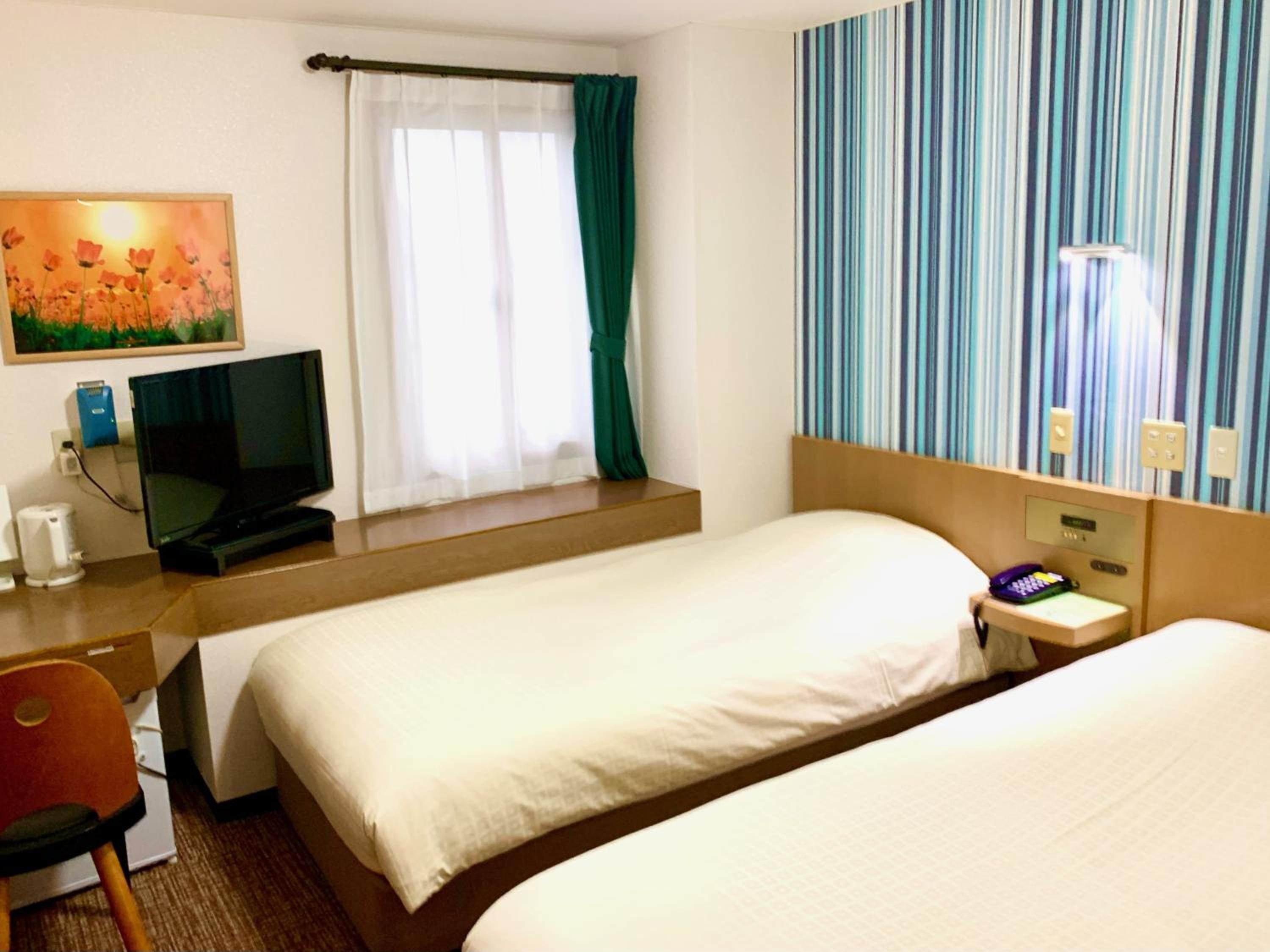 Standard Twin Room - Smoking - Photo 4