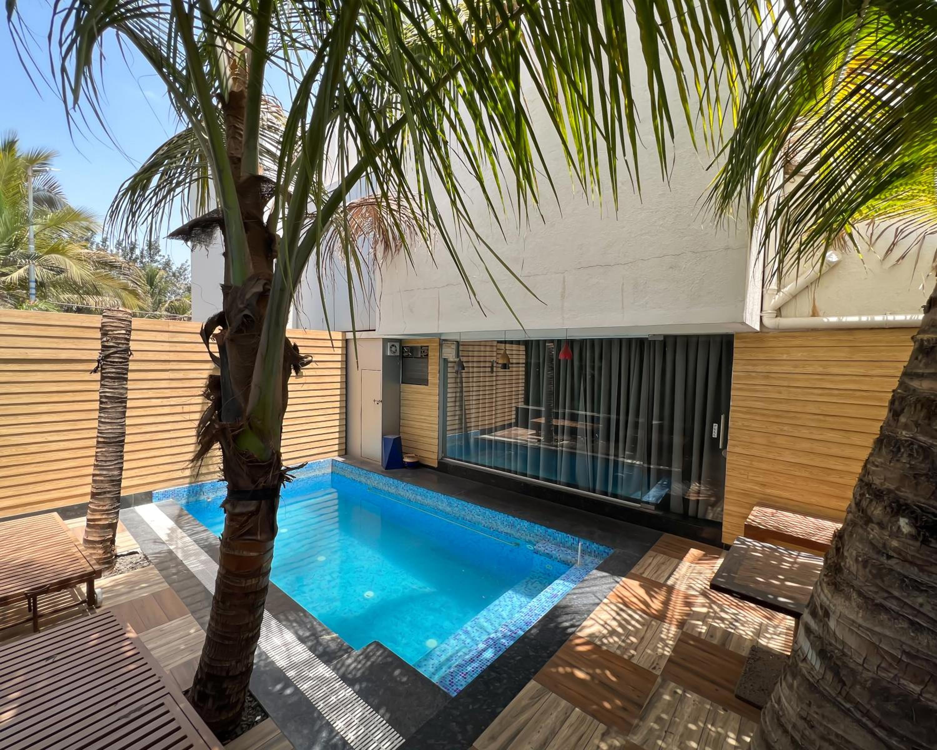 Suite with Private Pool photo 2
