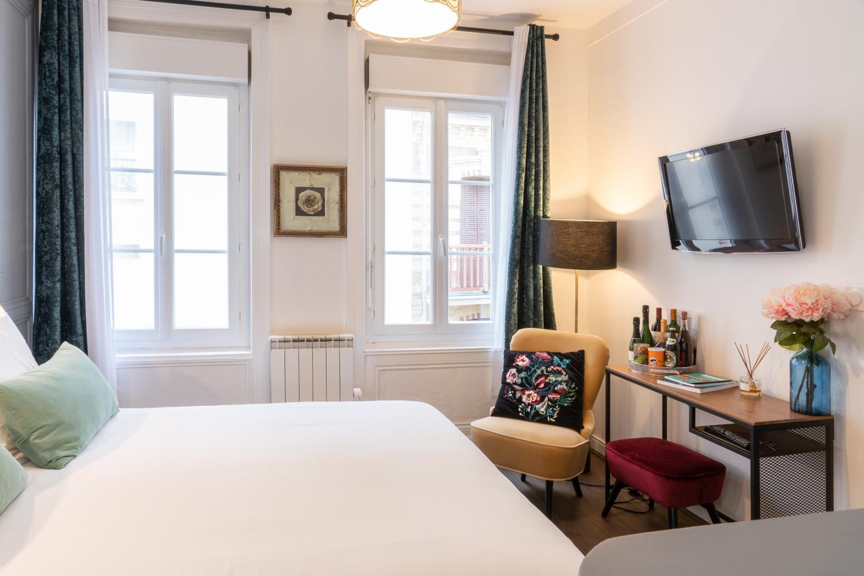 No 3 - Studio PRESTIGE - 1st Floor