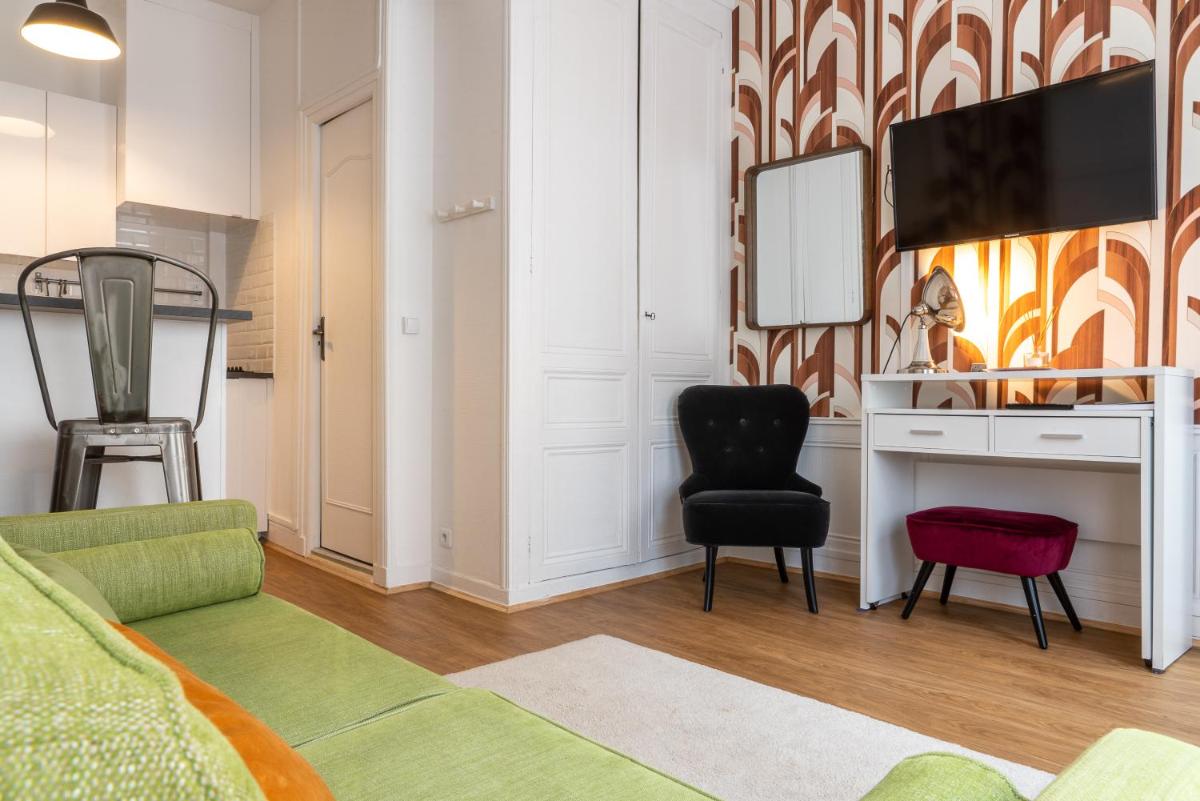 No 4 - Studio PRESTIGE - 1st Floor