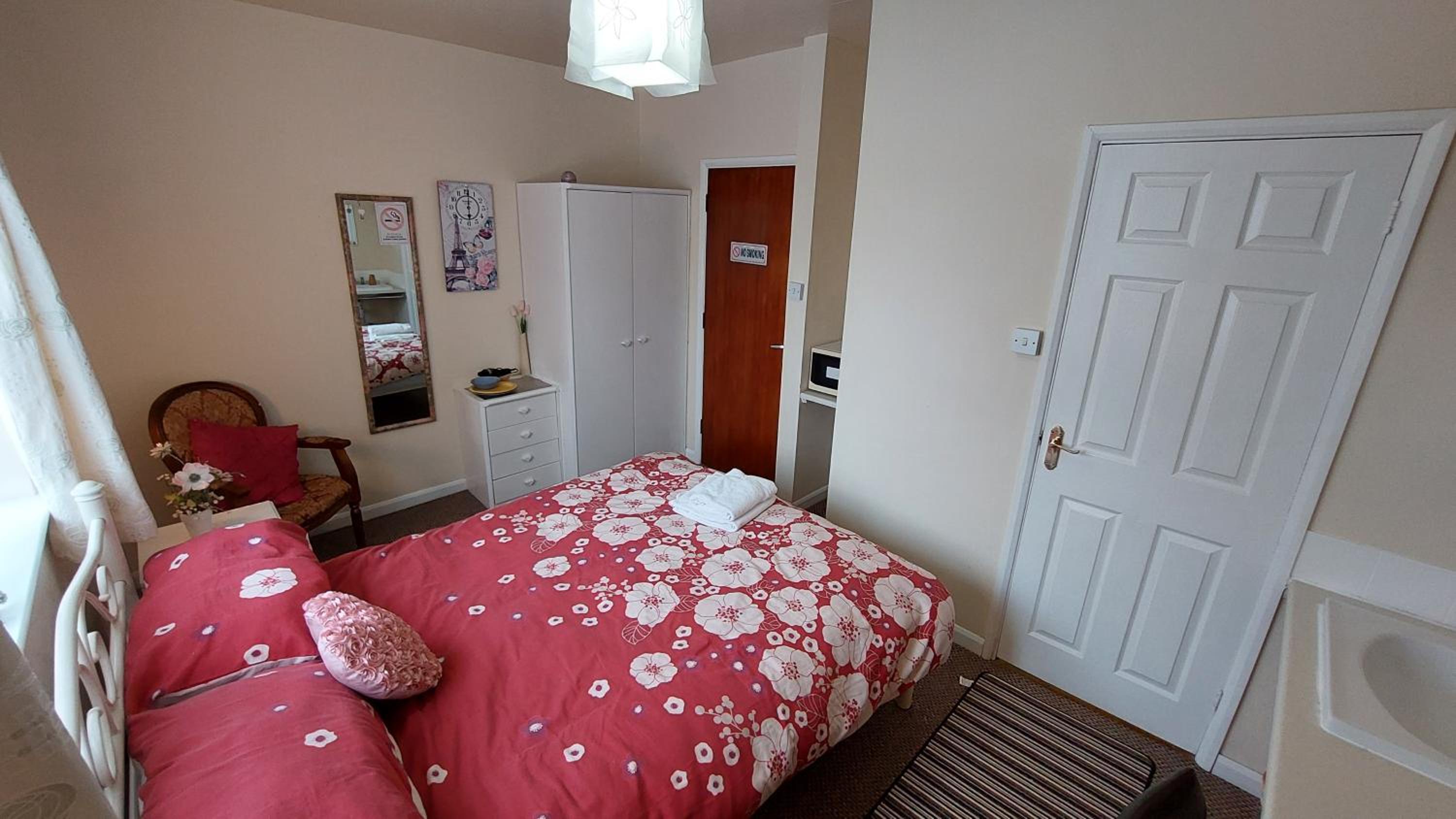 Standard Double Room photo 3