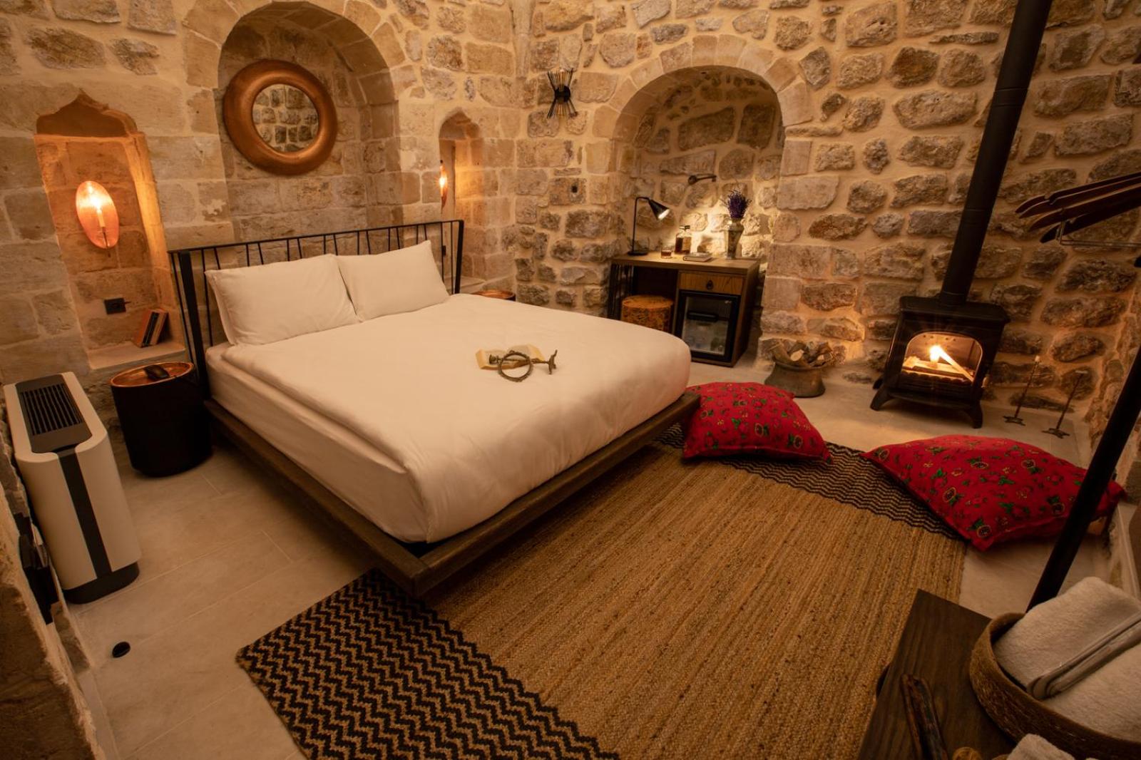 Deluxe Room - Photo 1