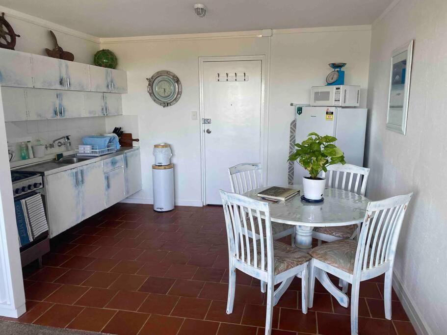 One-Bedroom Apartment - Photo 12