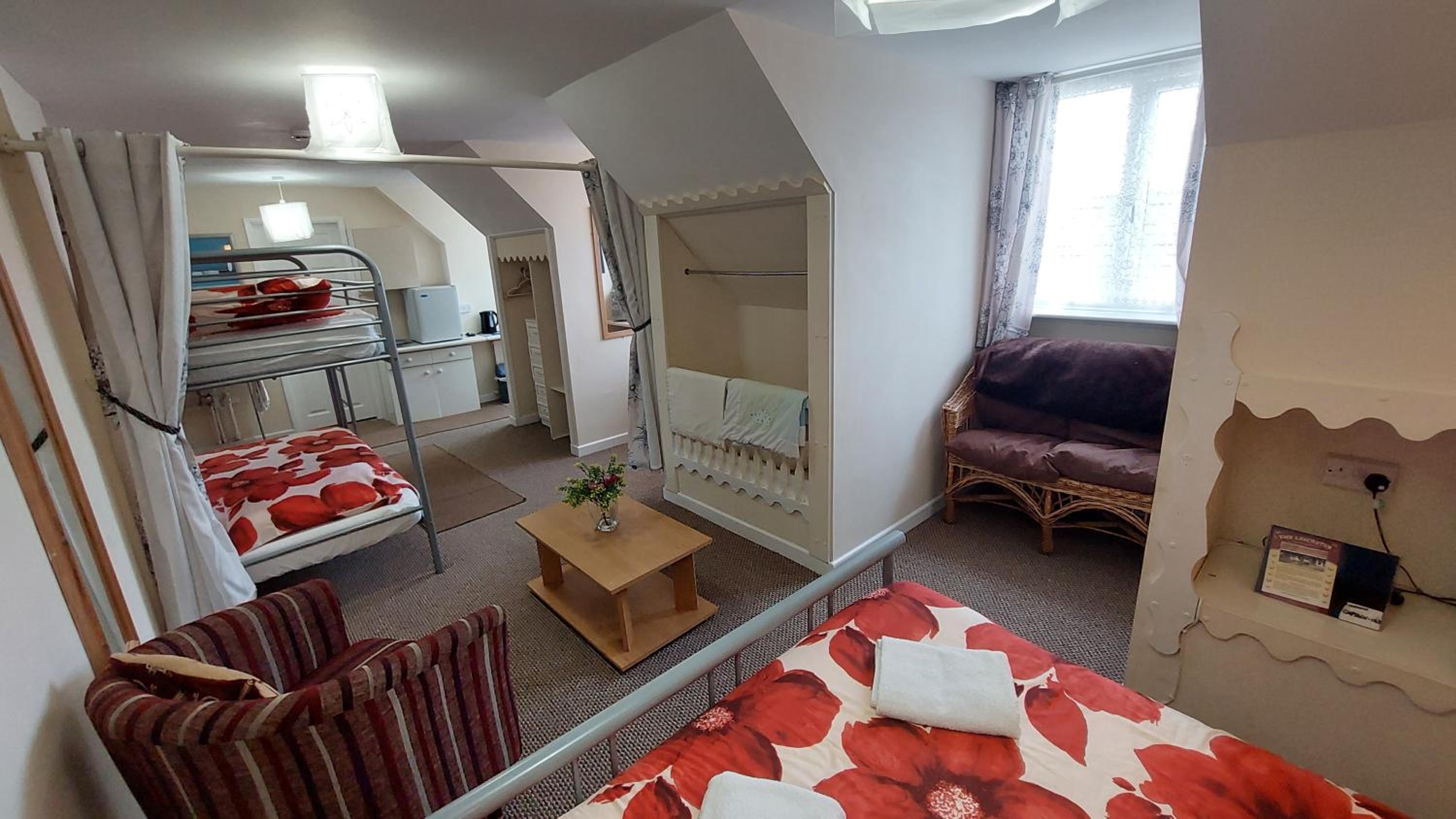 Family Double Room photo 3