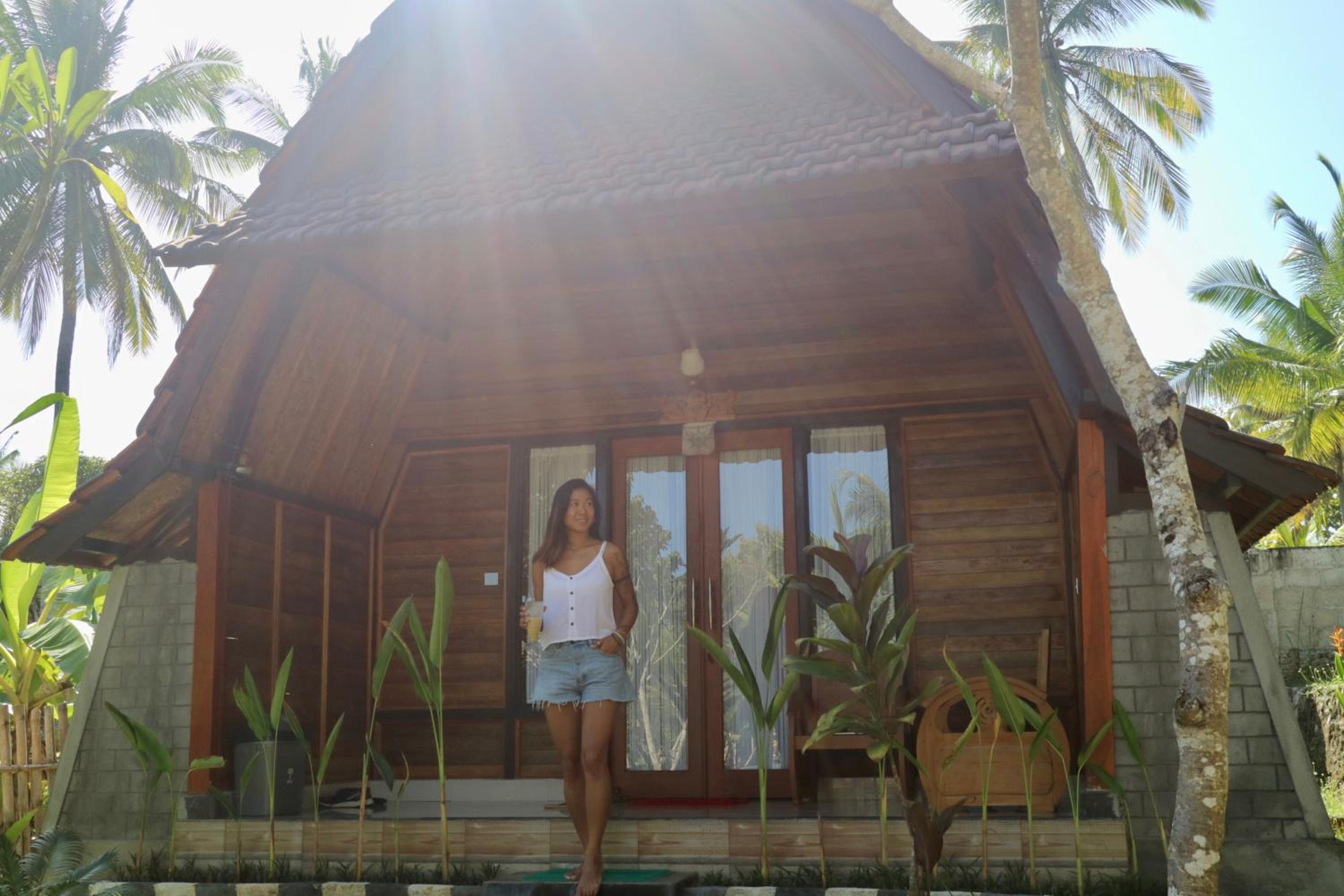 Bungalow with Garden View - Photo 17