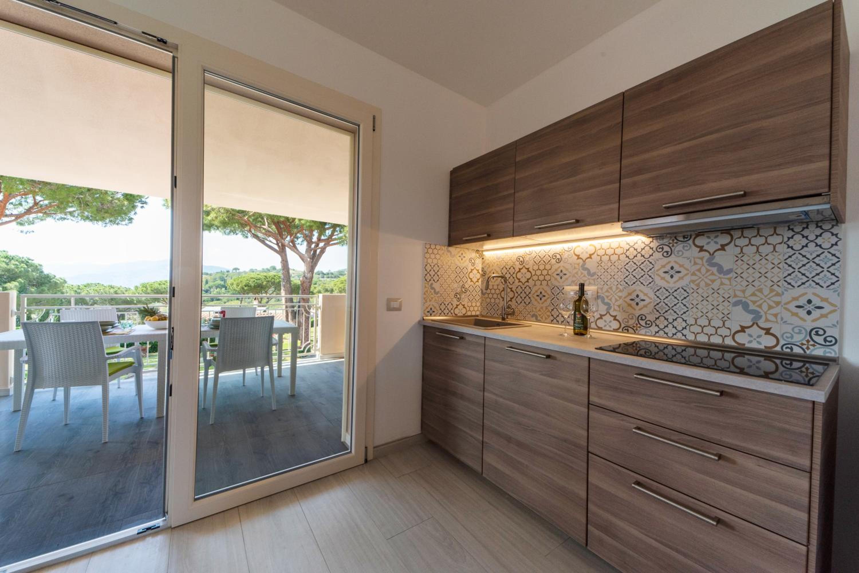 Apartment with Sea View photo 2