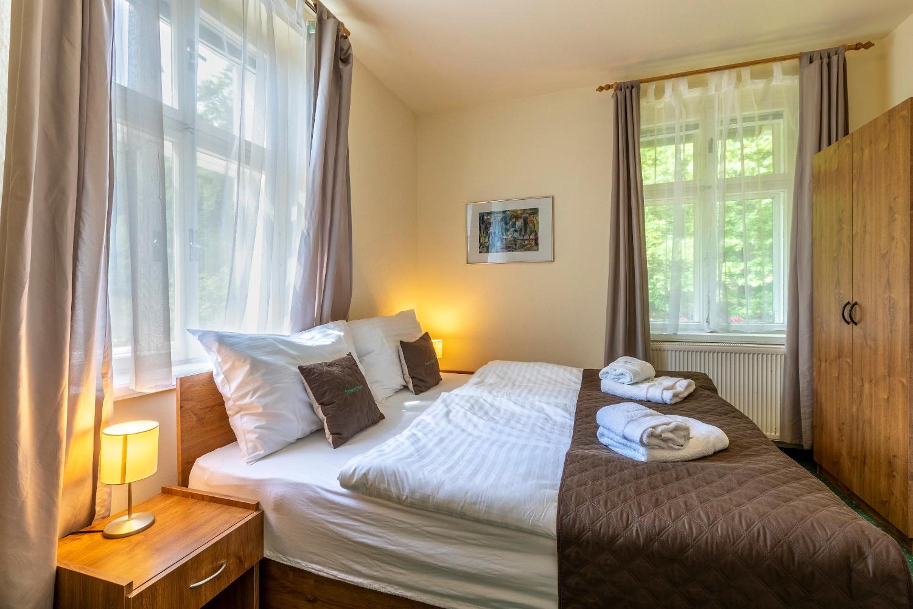 Standard Double or Twin Room photo 2