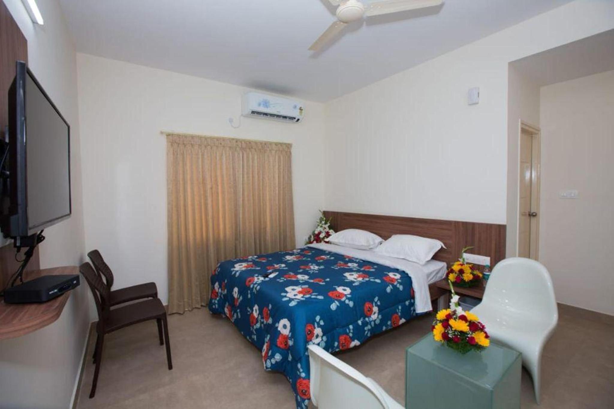 Deluxe Double Room (1 adult + 1 child)