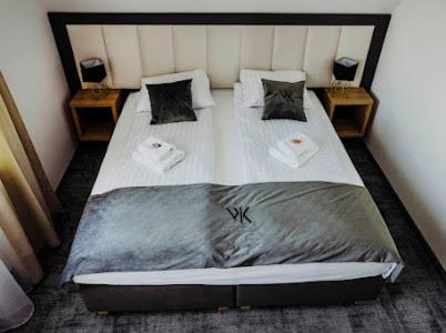 Double Room with Balcony - Photo 2