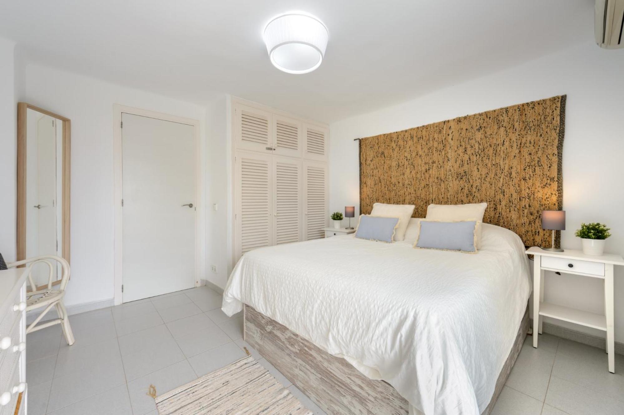 Two-Bedroom House photo 2