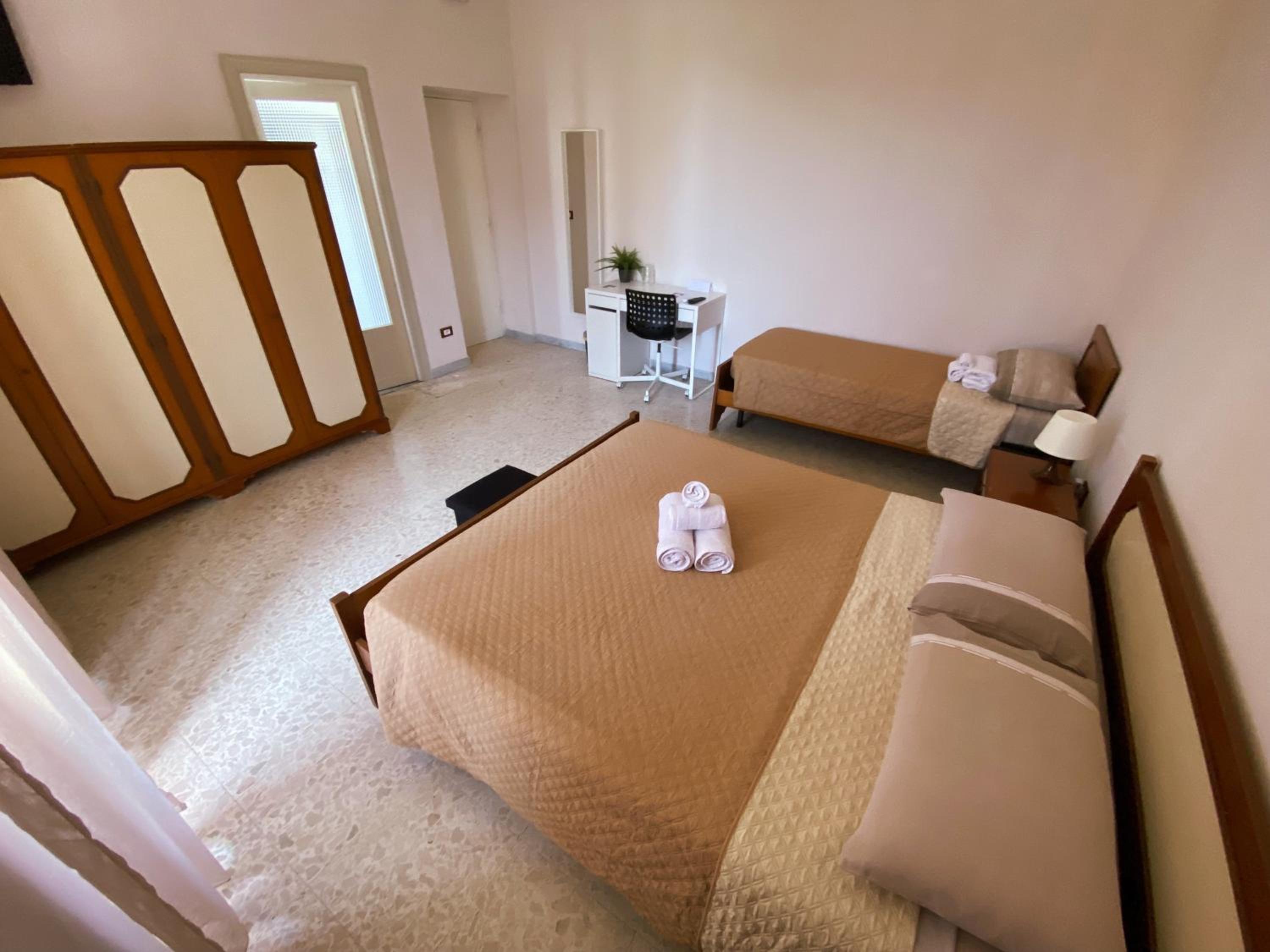 Triple Room with Balcony photo 3