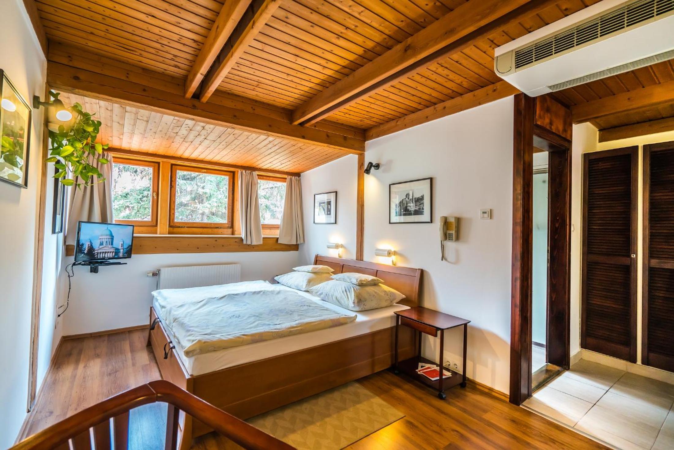Triple Room with Garden View photo 1
