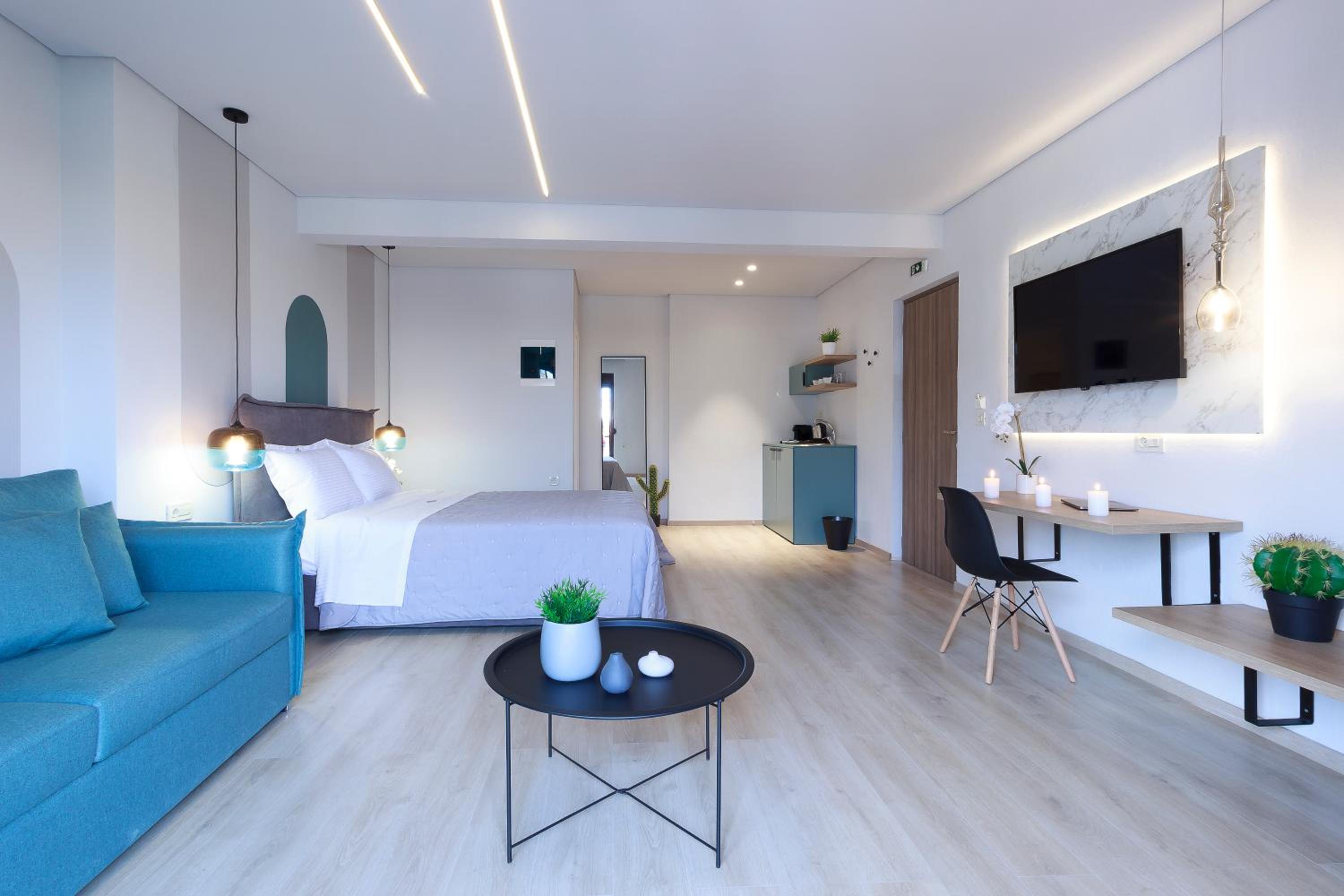 Junior Suite with City View photo 2