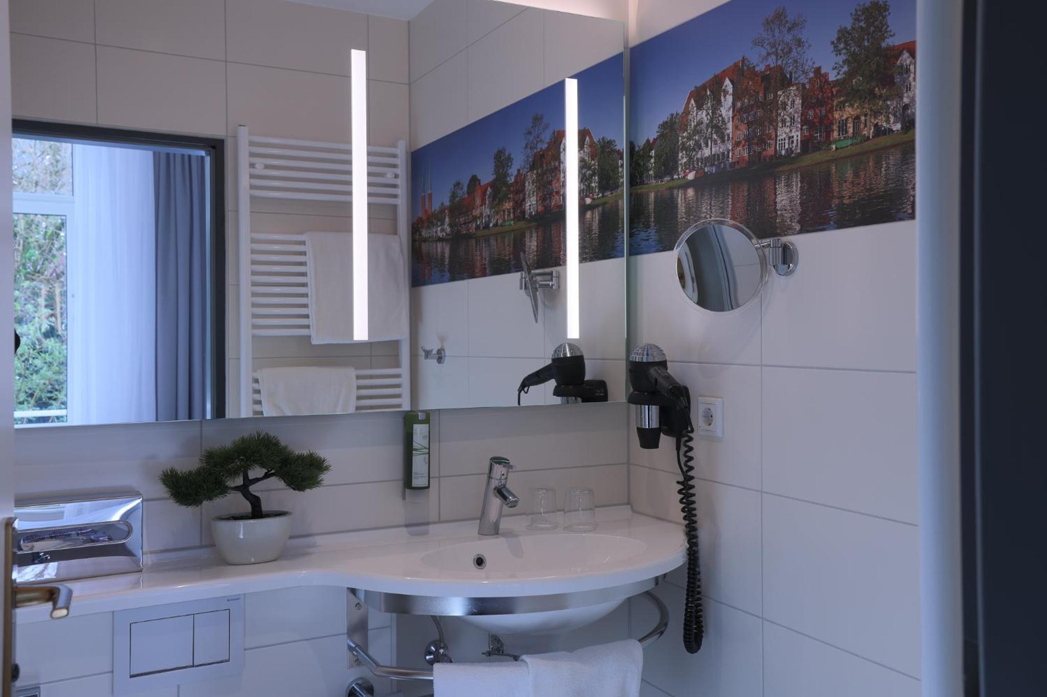 Junior Suite with Garden View - Photo 3