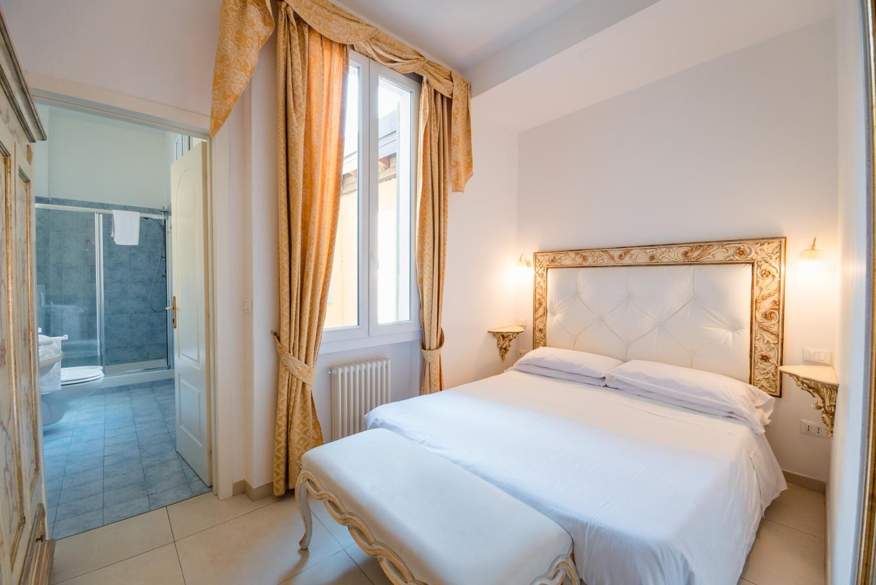 Double or Twin Room - Photo 1