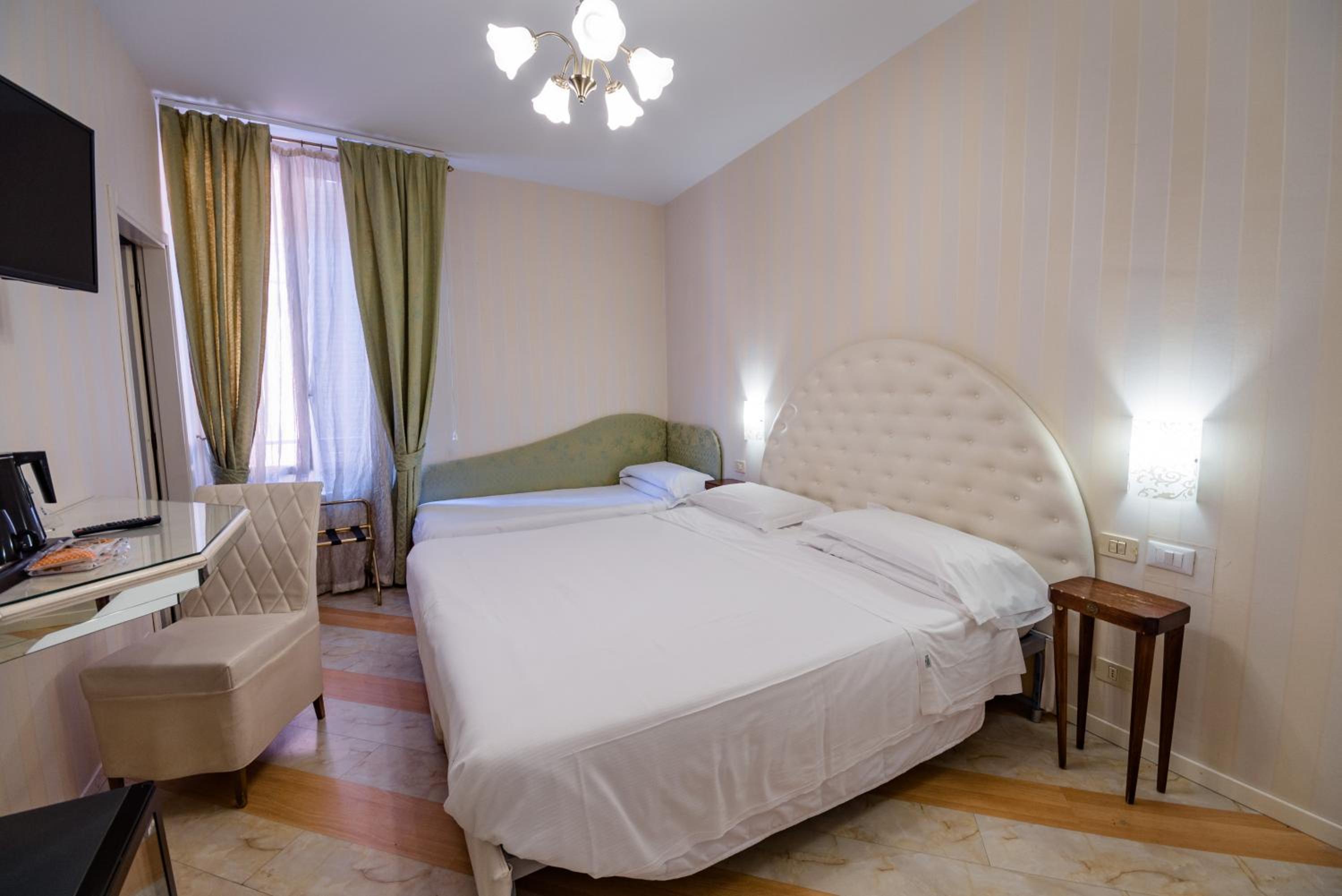 Triple Room - Photo 1