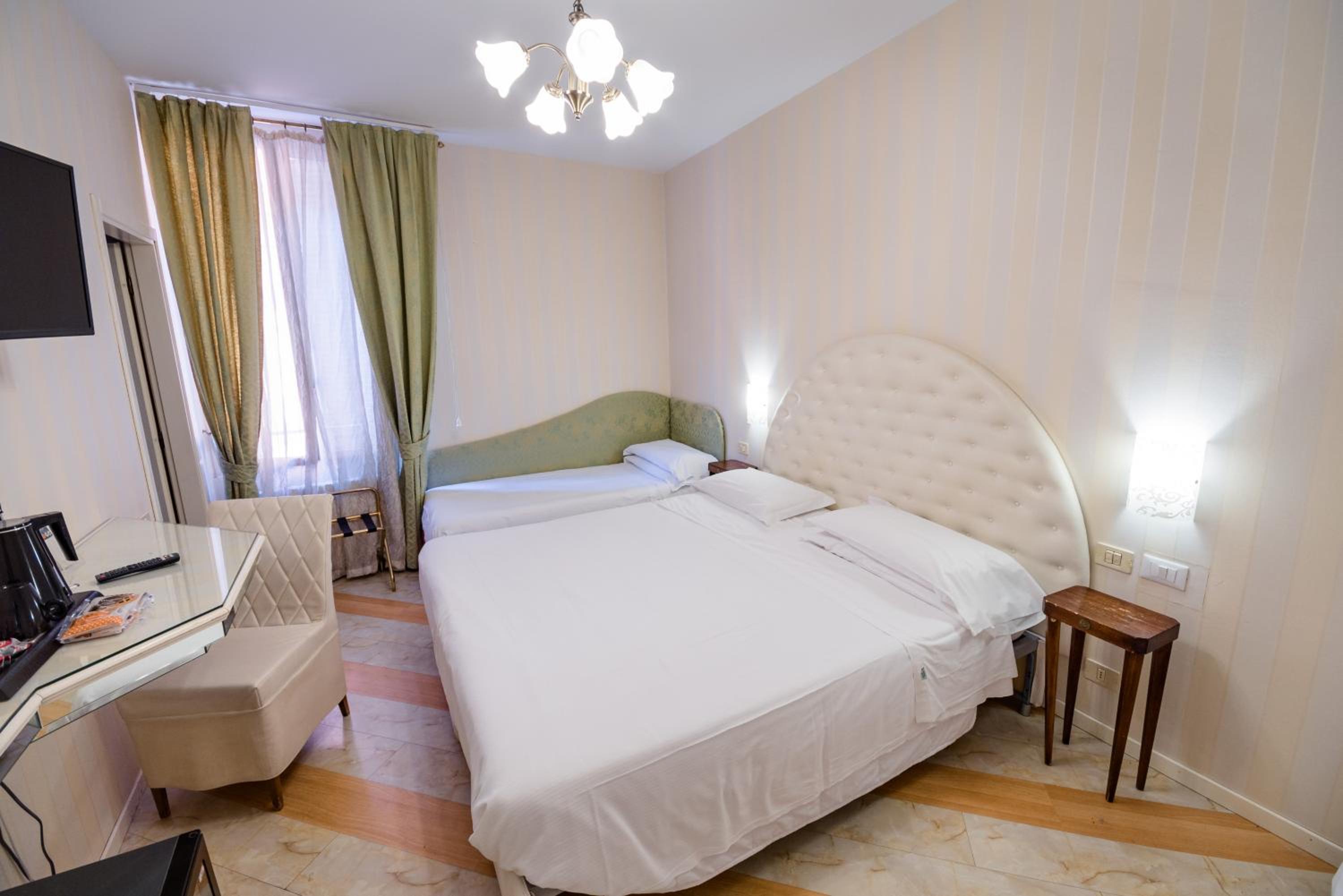 Triple Room - Photo 2