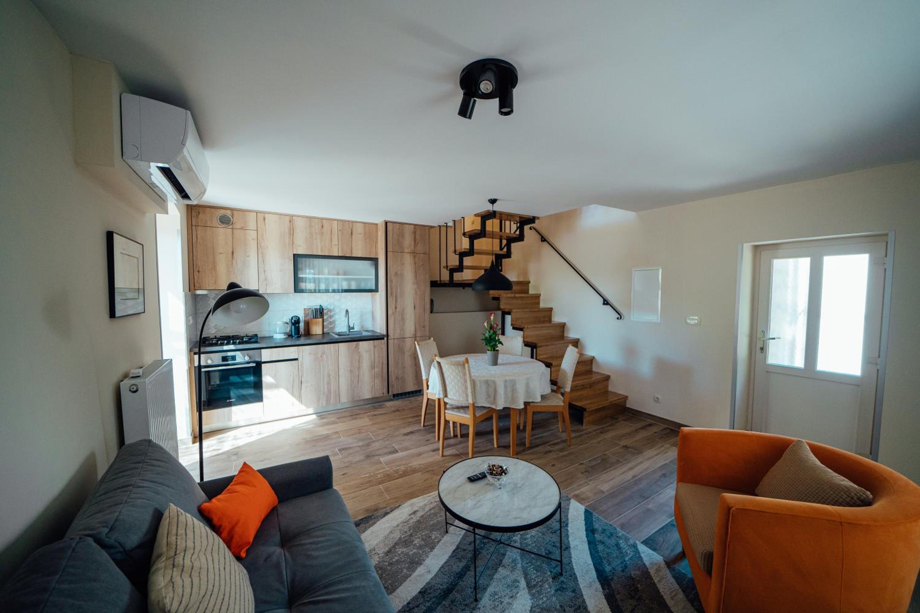 Two-Bedroom Apartment - Photo 21