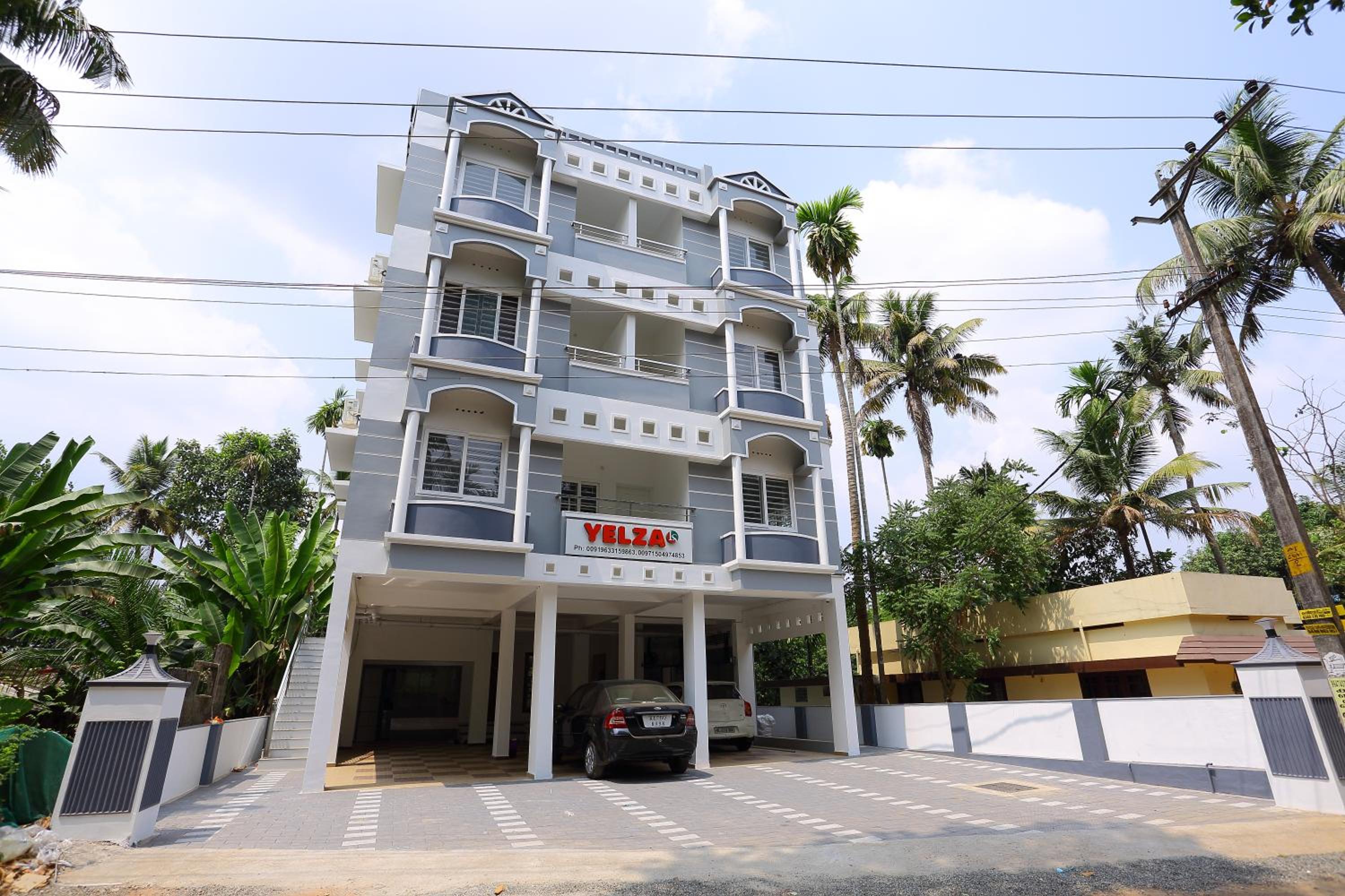 Apartment with Balcony