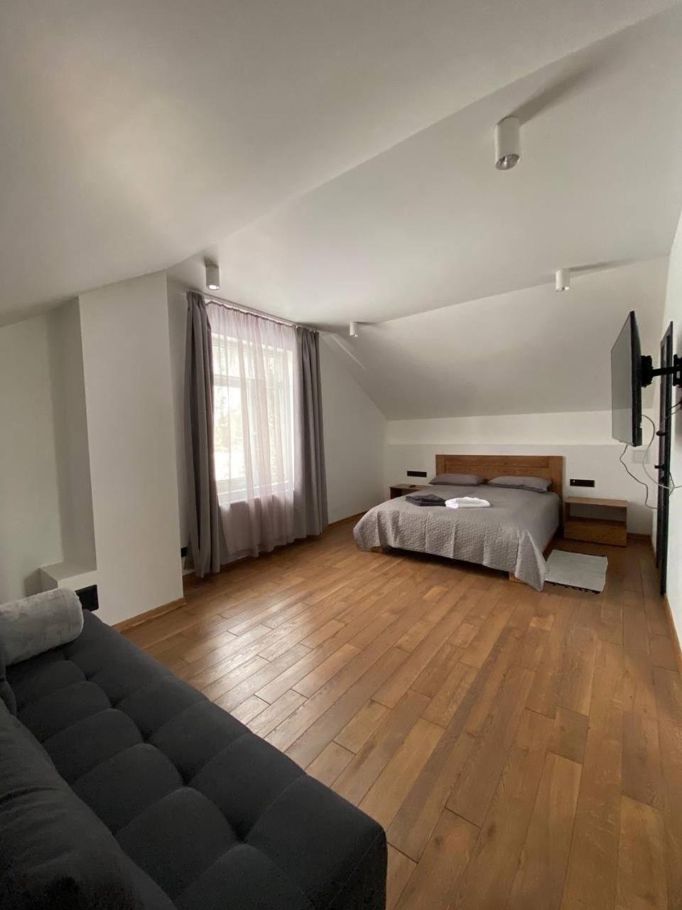 Double Room with Private Bathroom photo 1