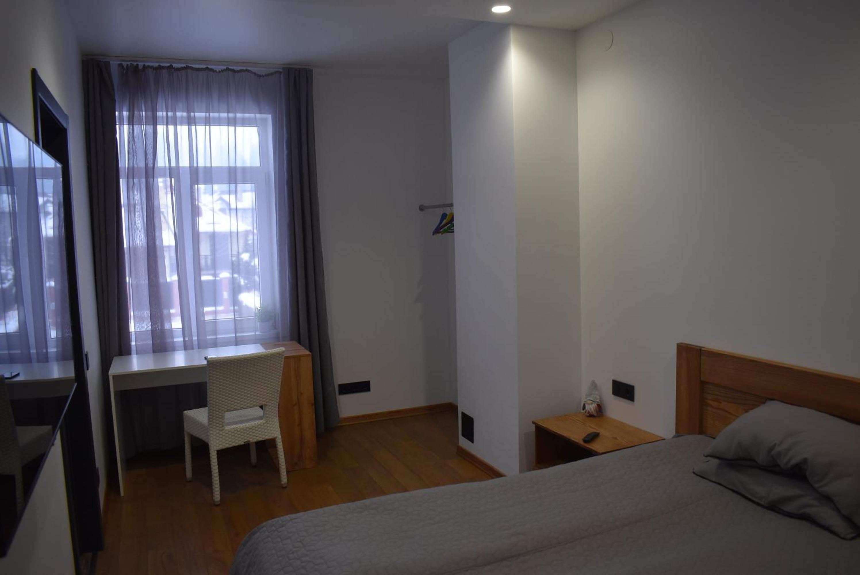 Double Room with Private Bathroom photo 3