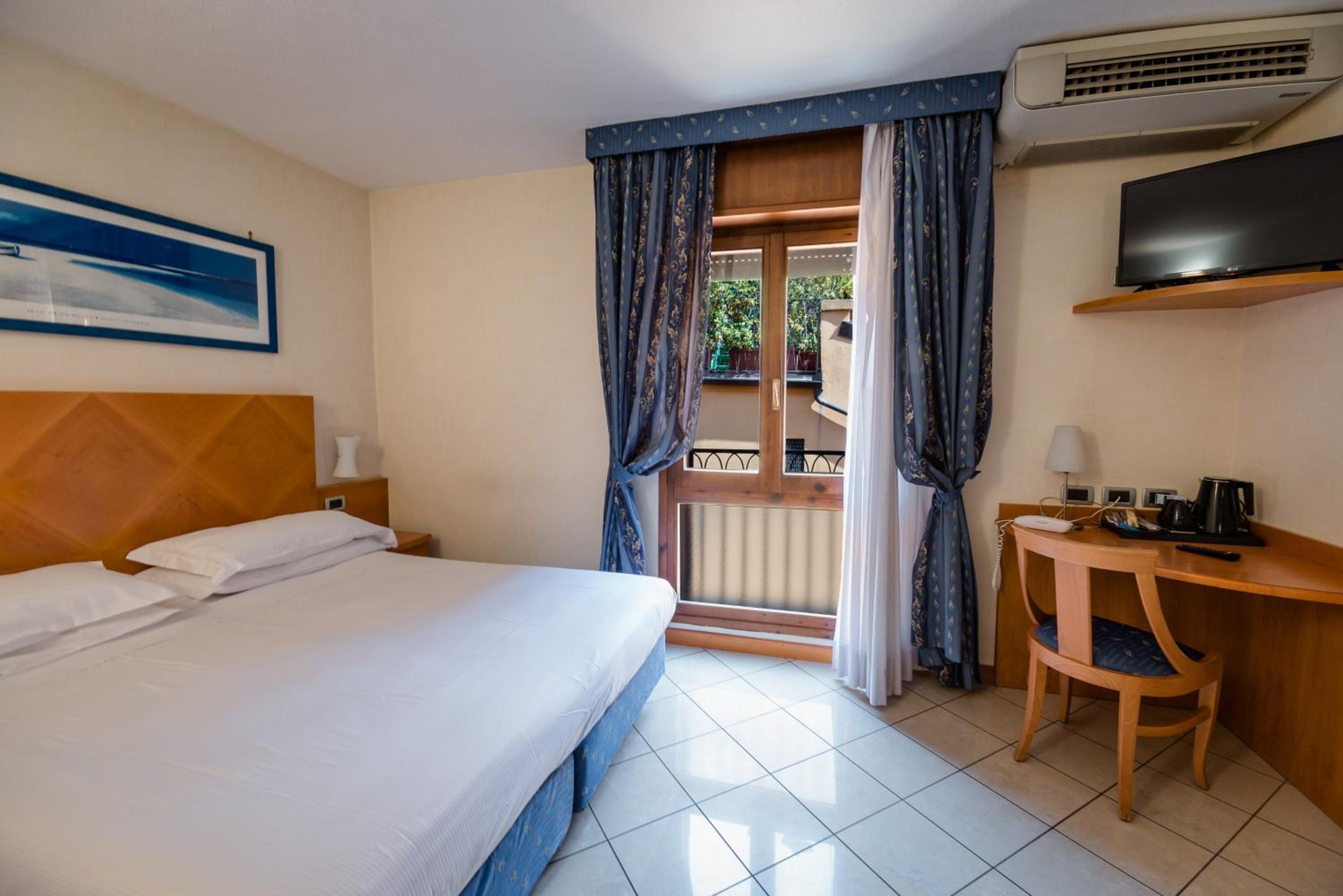 Double Room - Photo 34