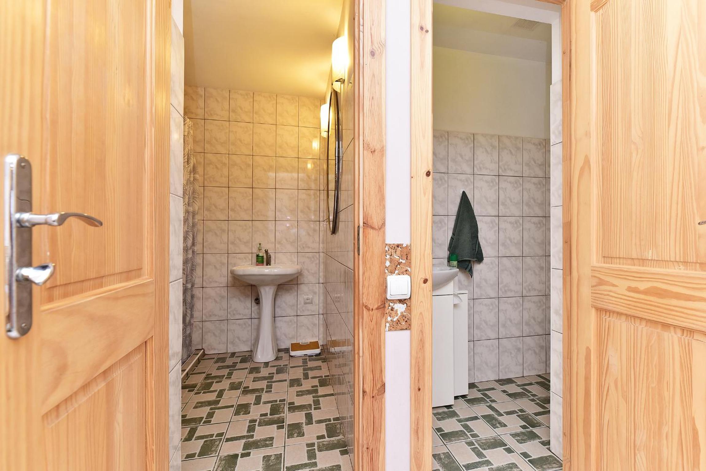 Superior Quadruple Room - Photo 7