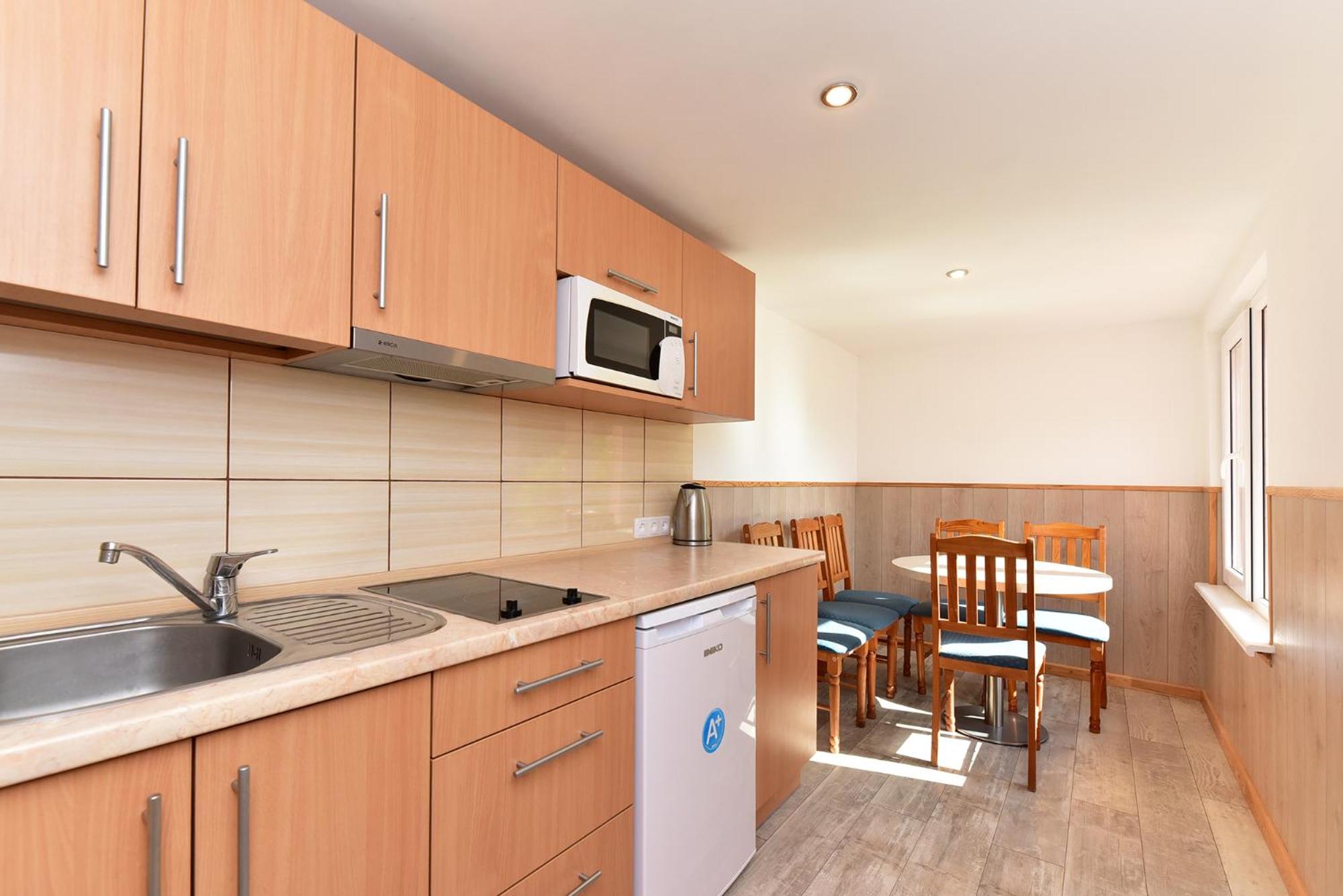 Triple Room with Private External Bathroom - Photo 10