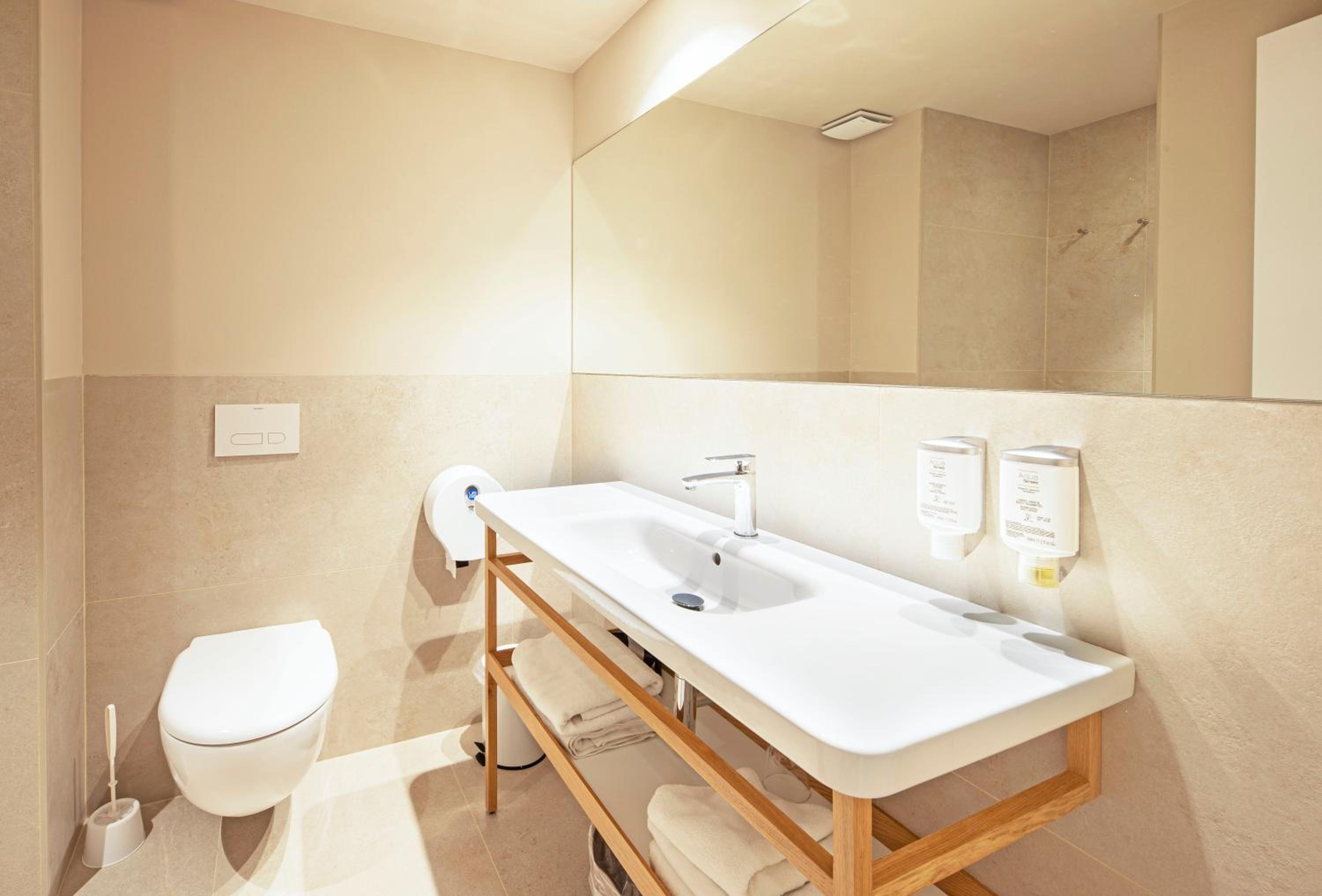 Superior Double or Twin Room photo 3