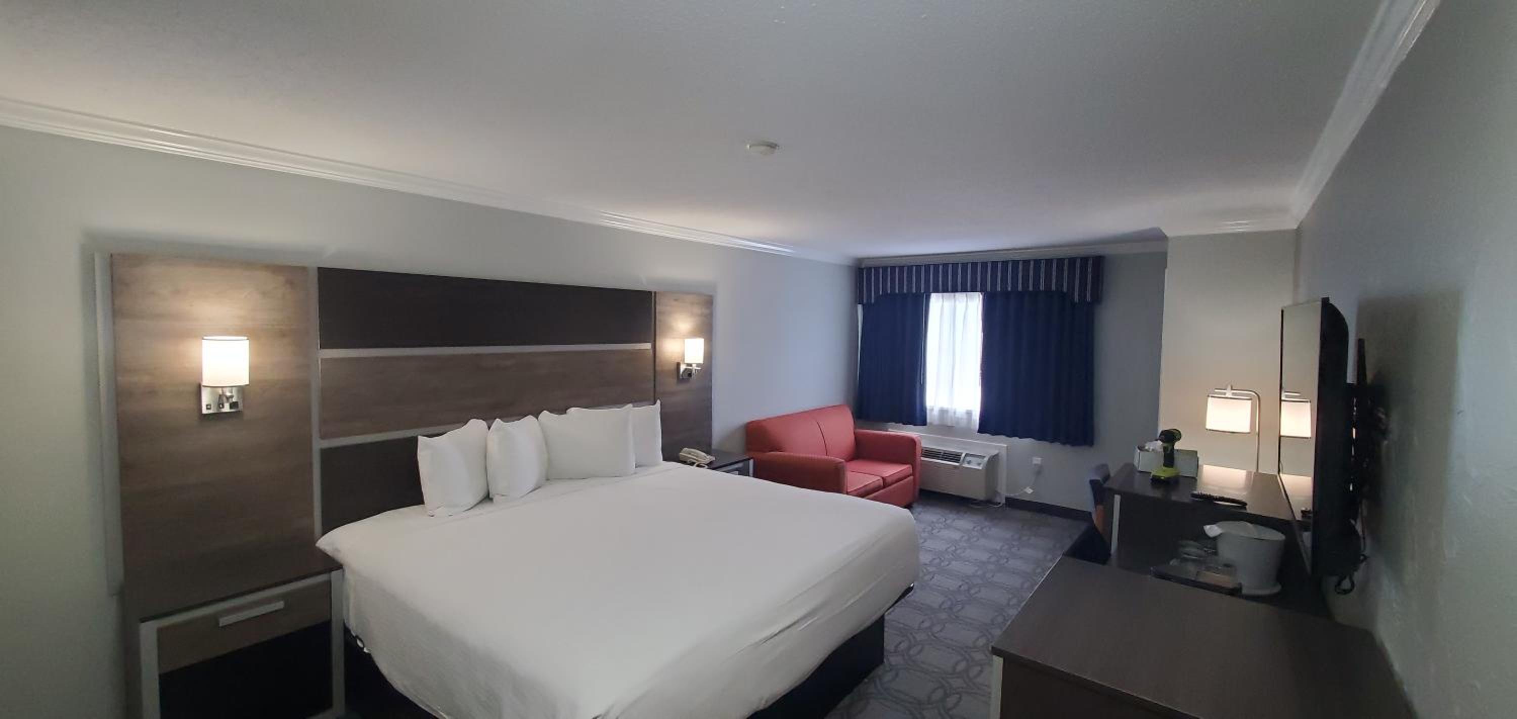 Superior King Room (Non-Smoking) - Photo 26