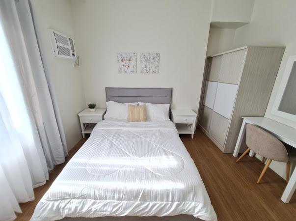 Two-Bedroom Apartment - Photo 18