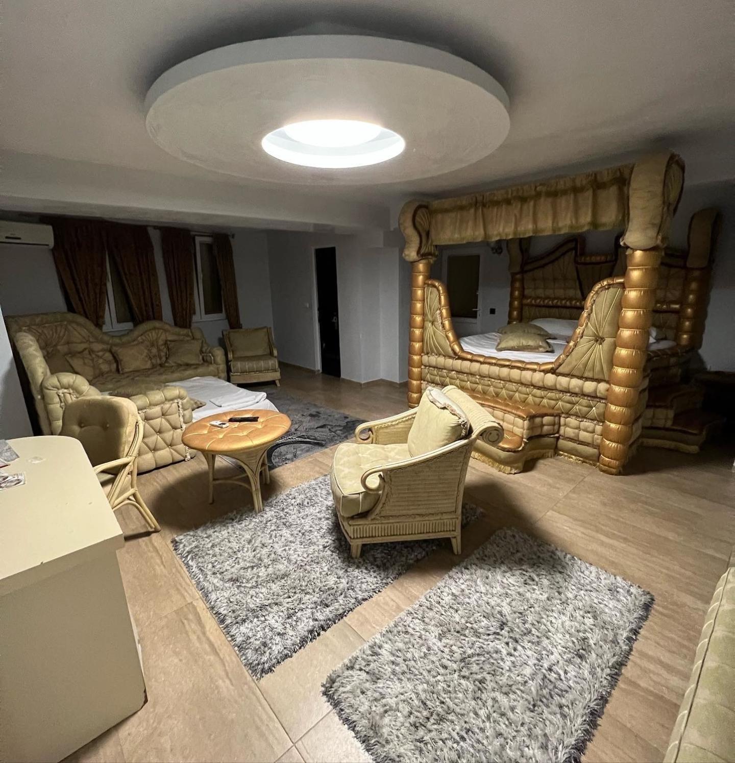 Suite with Private Spa Access photo 1